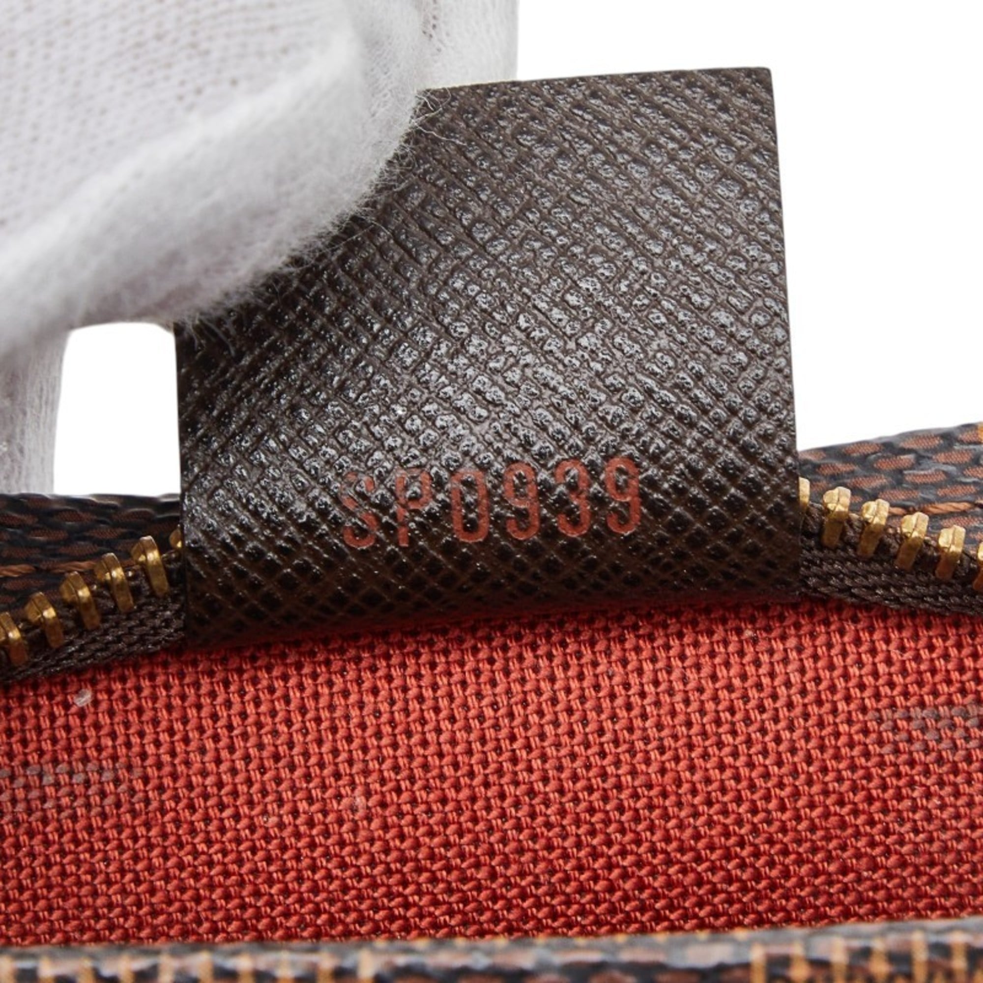 Louis Vuitton Damier Brown Damier Canvas Handbag Pouch (Pre-Owned)