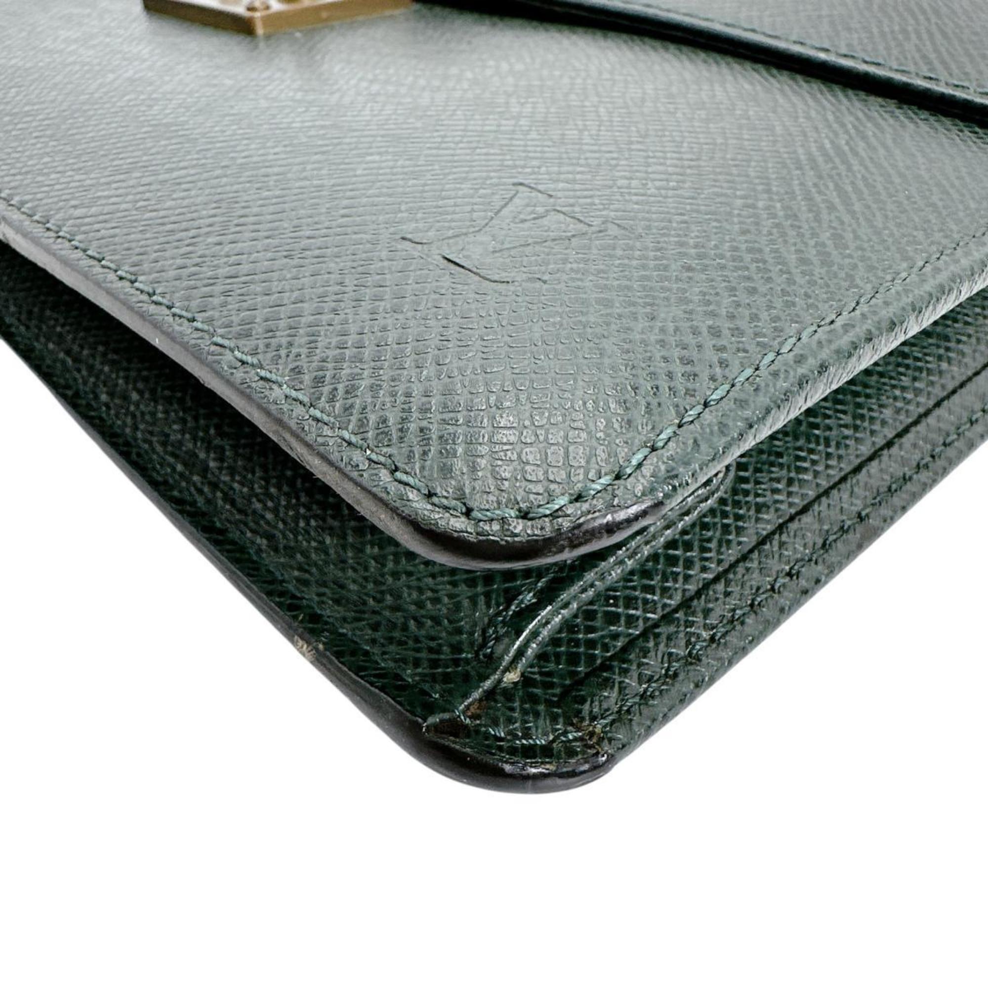 Louis Vuitton Episea Green Taiga Leather Clutch Bag (Pre-Owned)