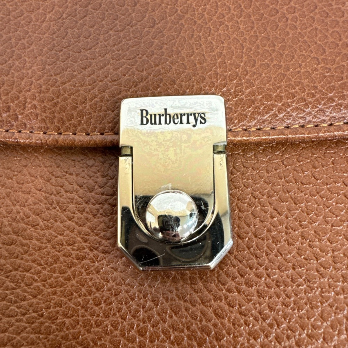 Burberry Brown Leather Shoulder Bag (Pre-Owned)