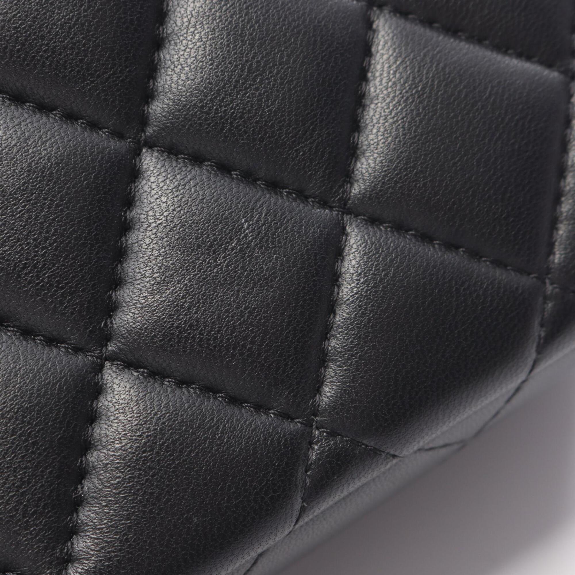 Chanel Matelasse Black Leather Handbag Shoulder Bag (Pre-Owned)