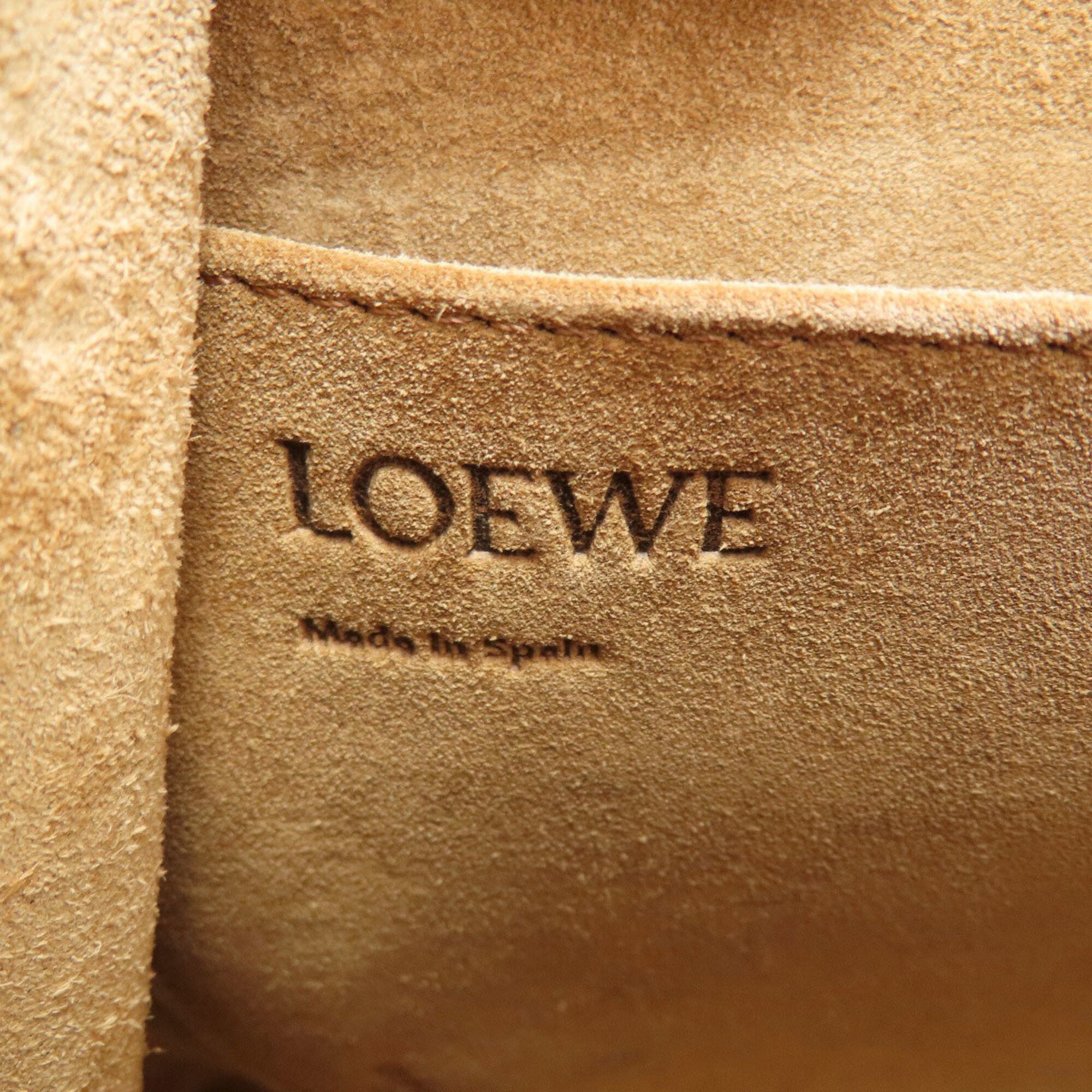 Loewe Cream Leather Handbag (Pre-Owned)