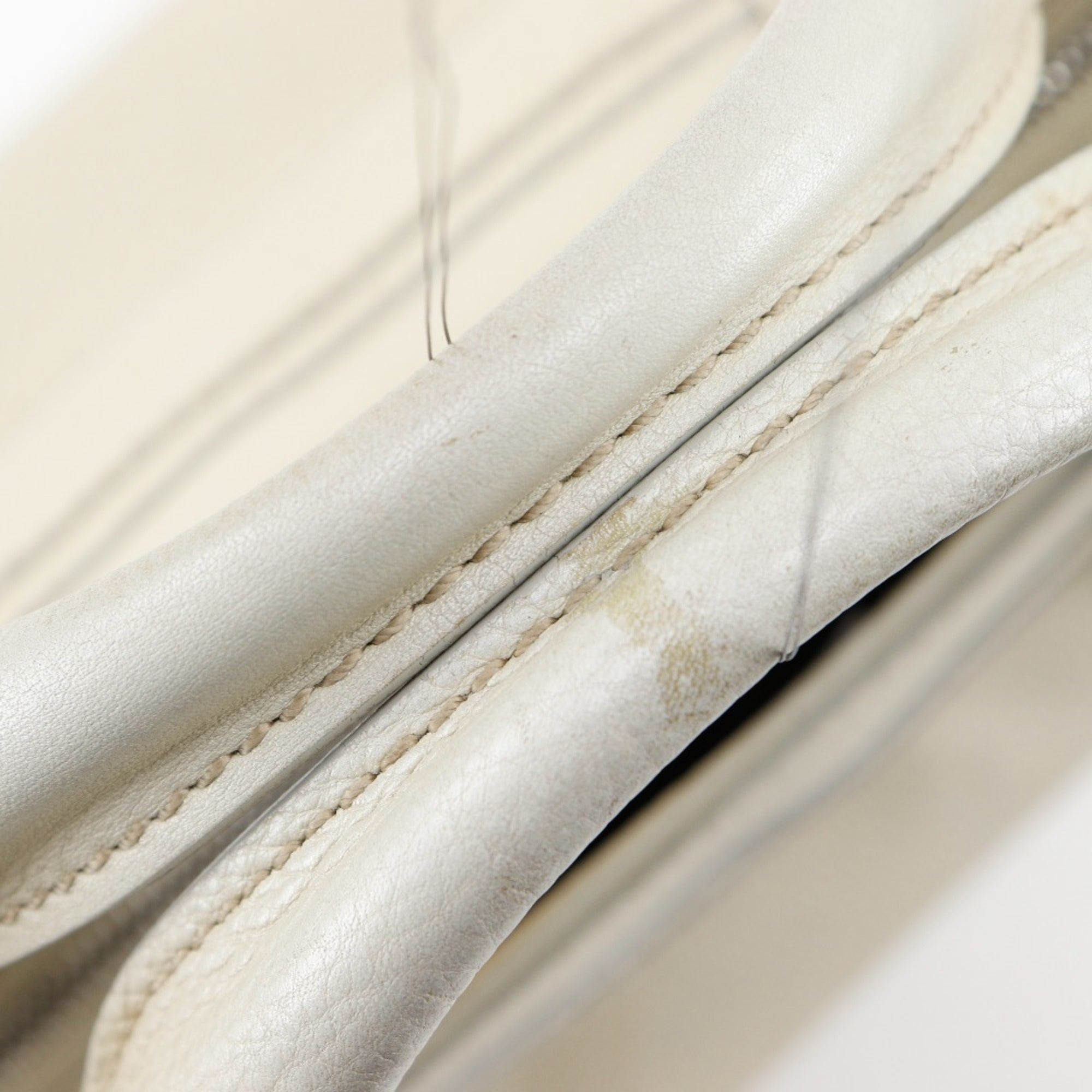Celine Ivory Leather Handbag (Pre-Owned)