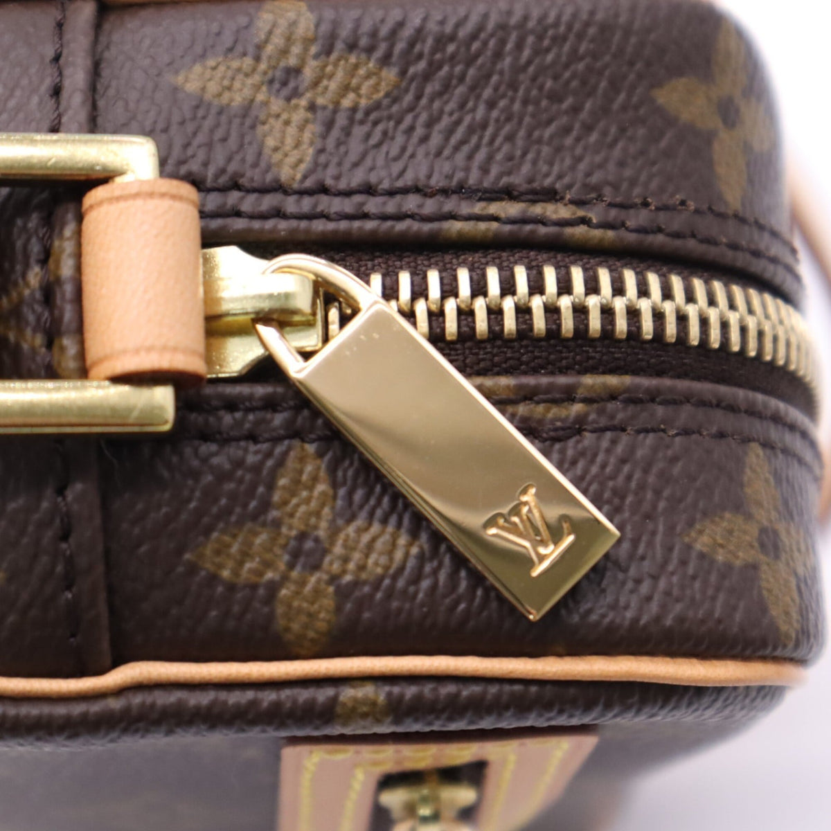 Louis Vuitton Beige Brown Coated Canvas Leather Pochette Shoulder Bag (Pre-Owned)