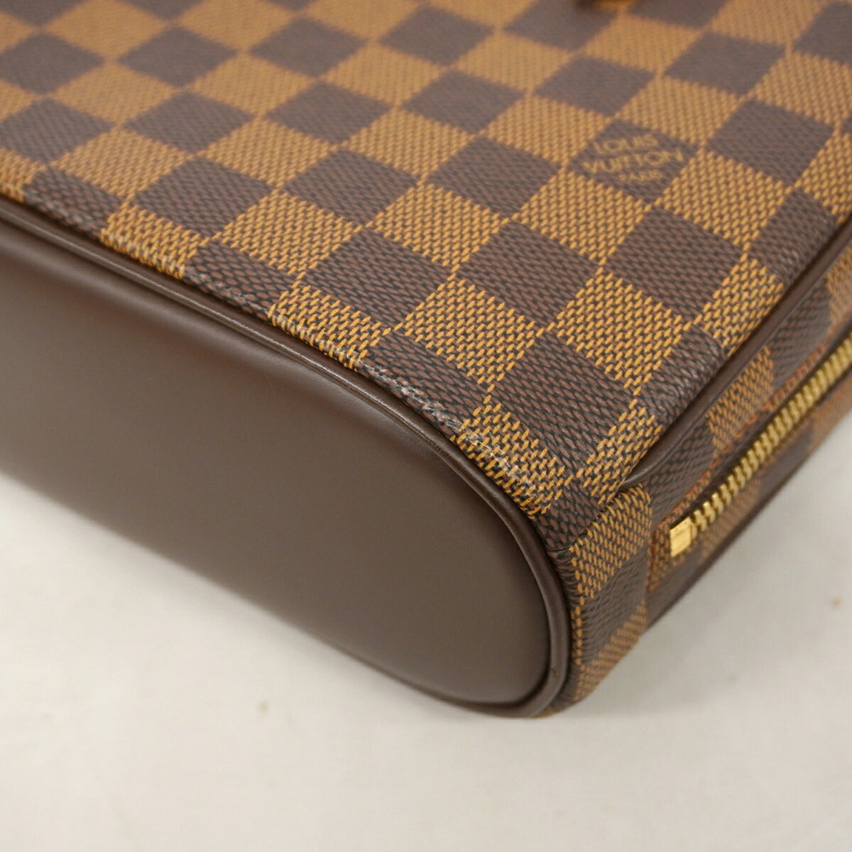 Louis Vuitton Ebene Handbag (Pre-Owned)