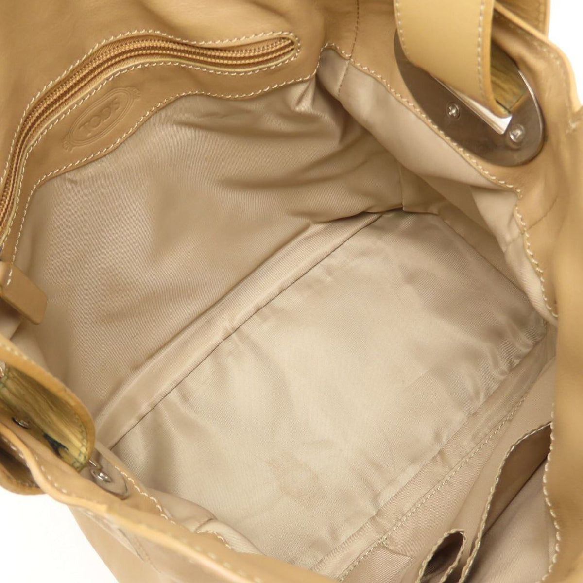 Tod's Beige Leather Handbag (Pre-Owned)