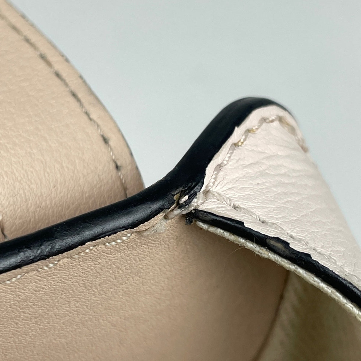 Loewe Pink Pink Beige Leather Shoulder Bag (Pre-Owned)