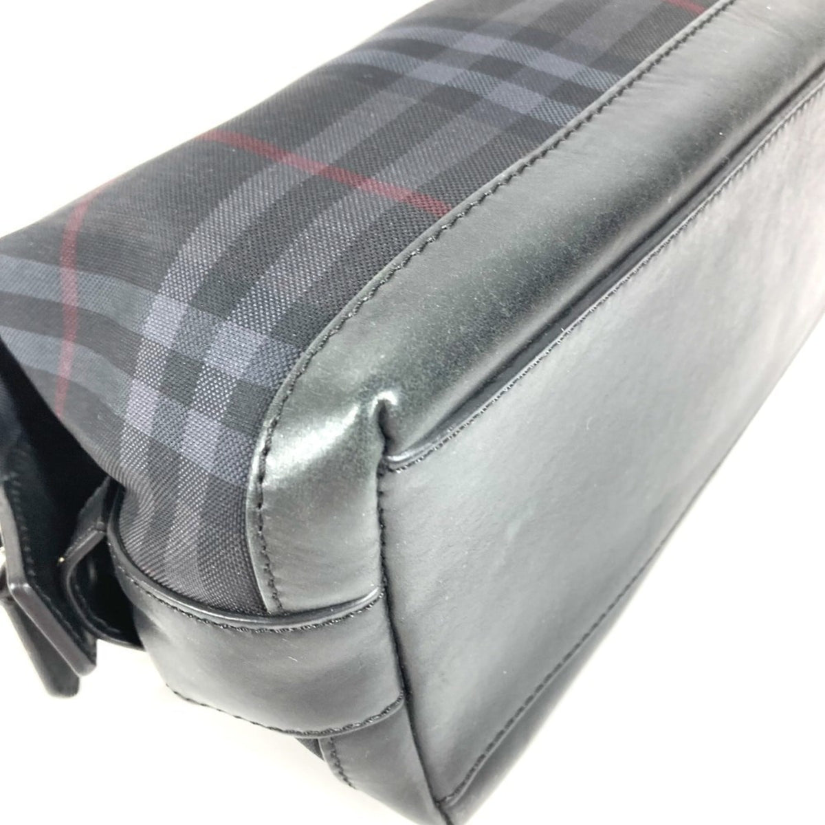 Burberry Black Nylon Canvas Leather Clutch Bag Handbag Pouch (Pre-Owned)