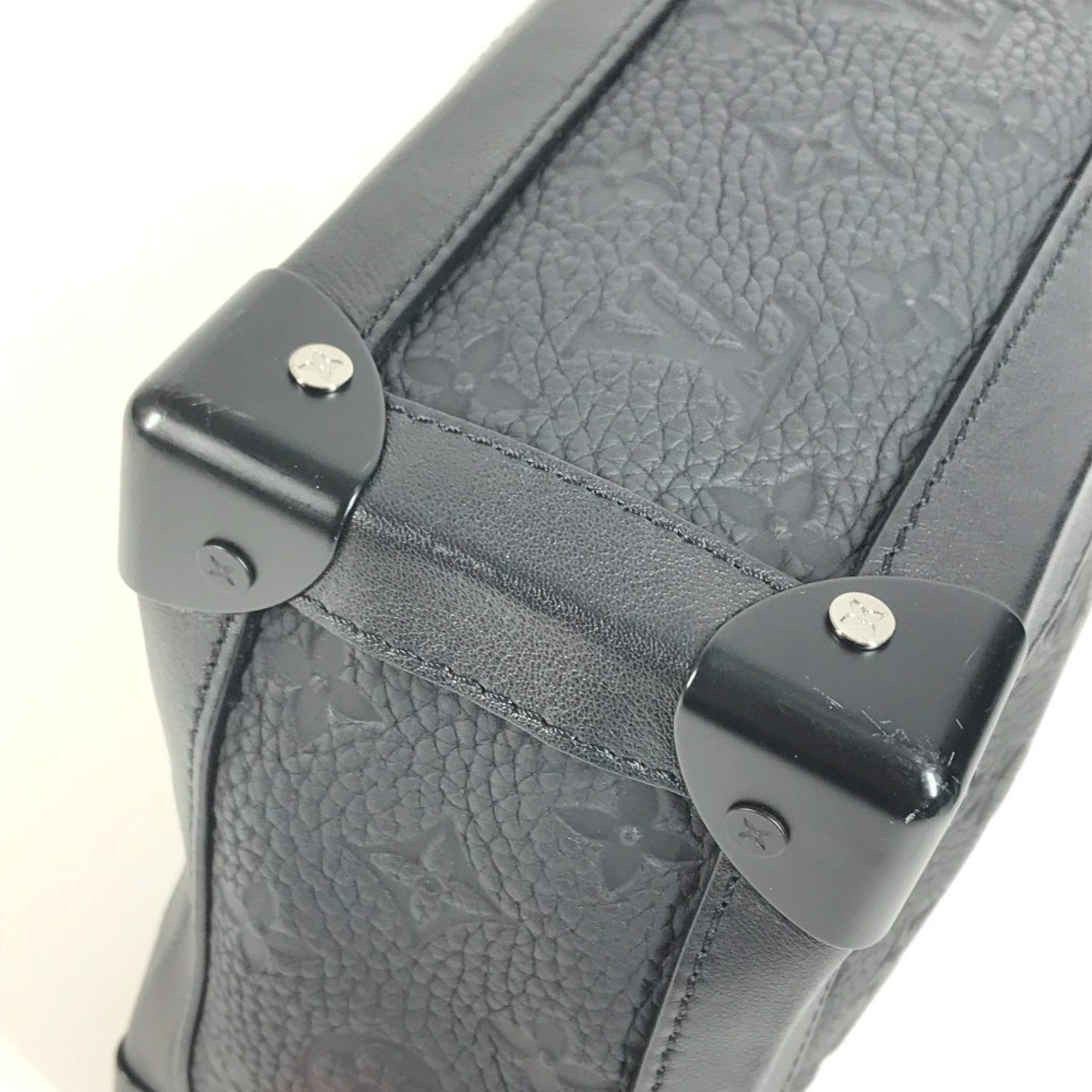 Louis Vuitton Black Noir Leather Clutch Bag Shoulder Bag (Pre-Owned)