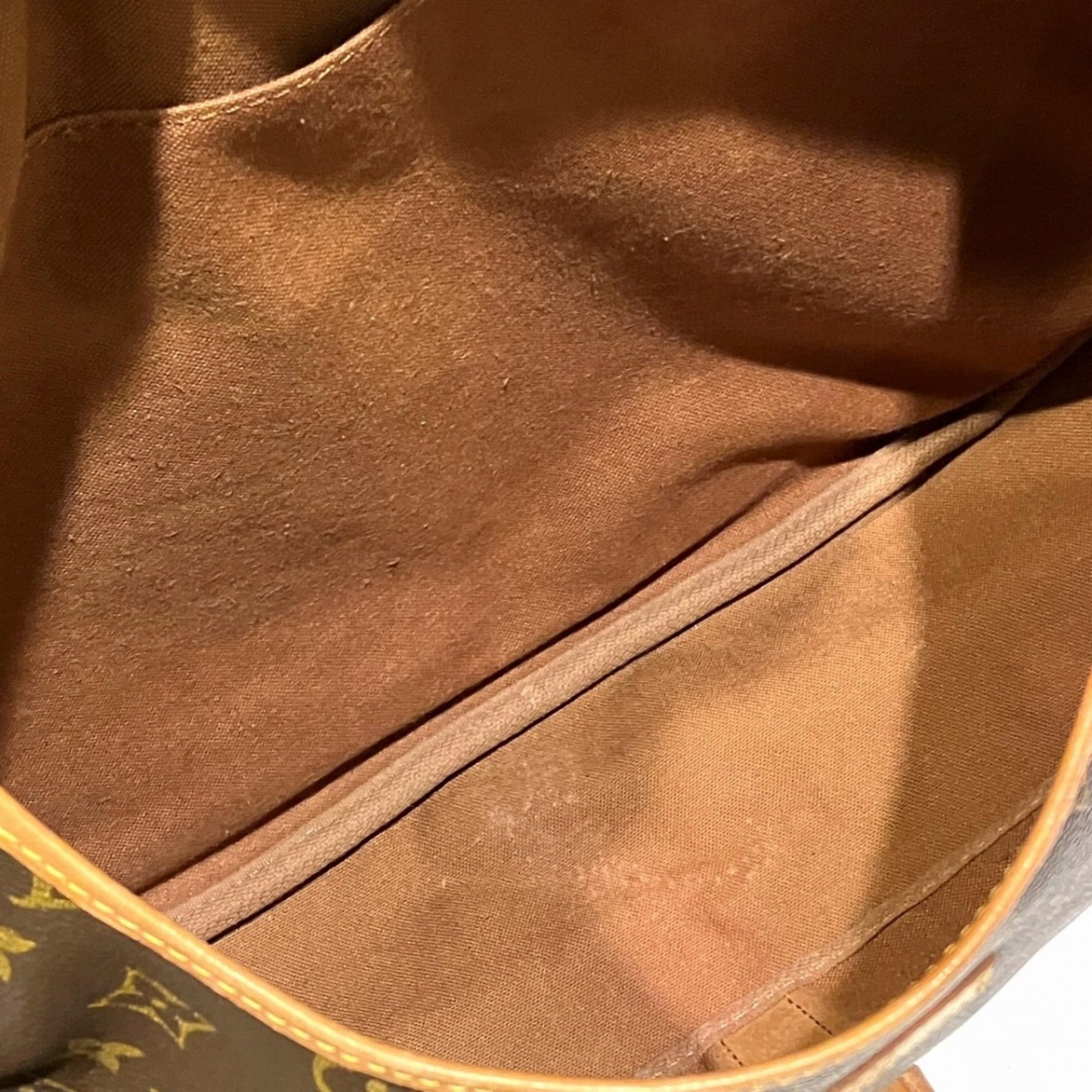 Louis Vuitton Brown Monogram Shoulder Bag (Pre-Owned)