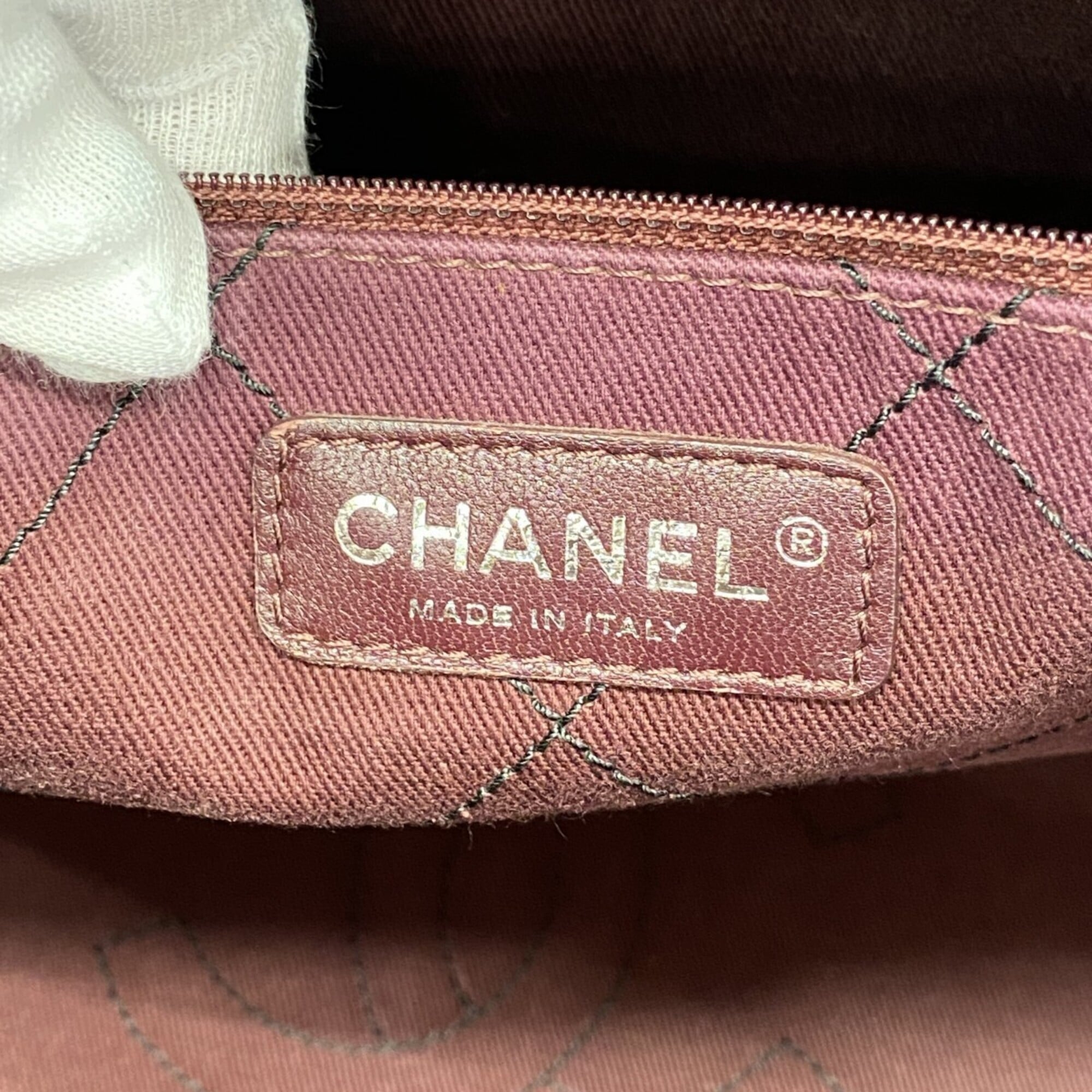 Chanel Black Grained Calfskin Tote Bag (Pre-Owned)