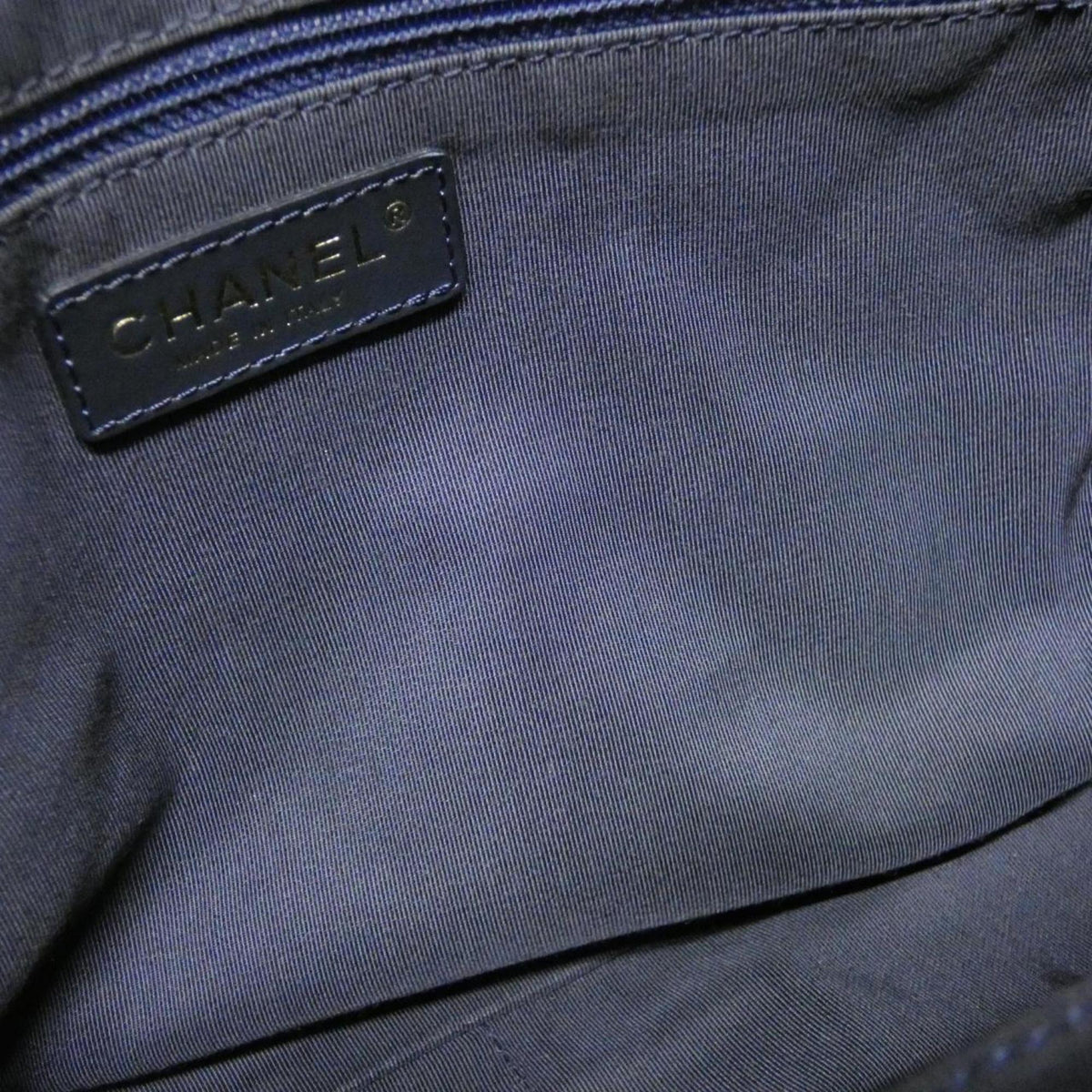 Chanel Navy Grained Calfskin Shoulder Bag (Pre-Owned)