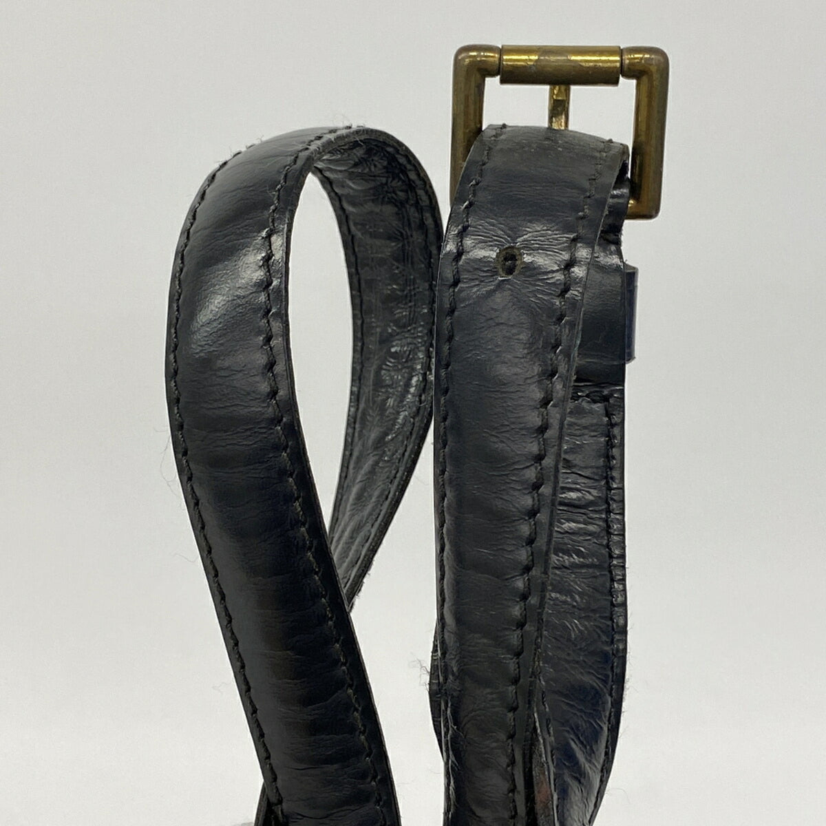 Louis Vuitton Noir Shoulder Bag (Pre-Owned)