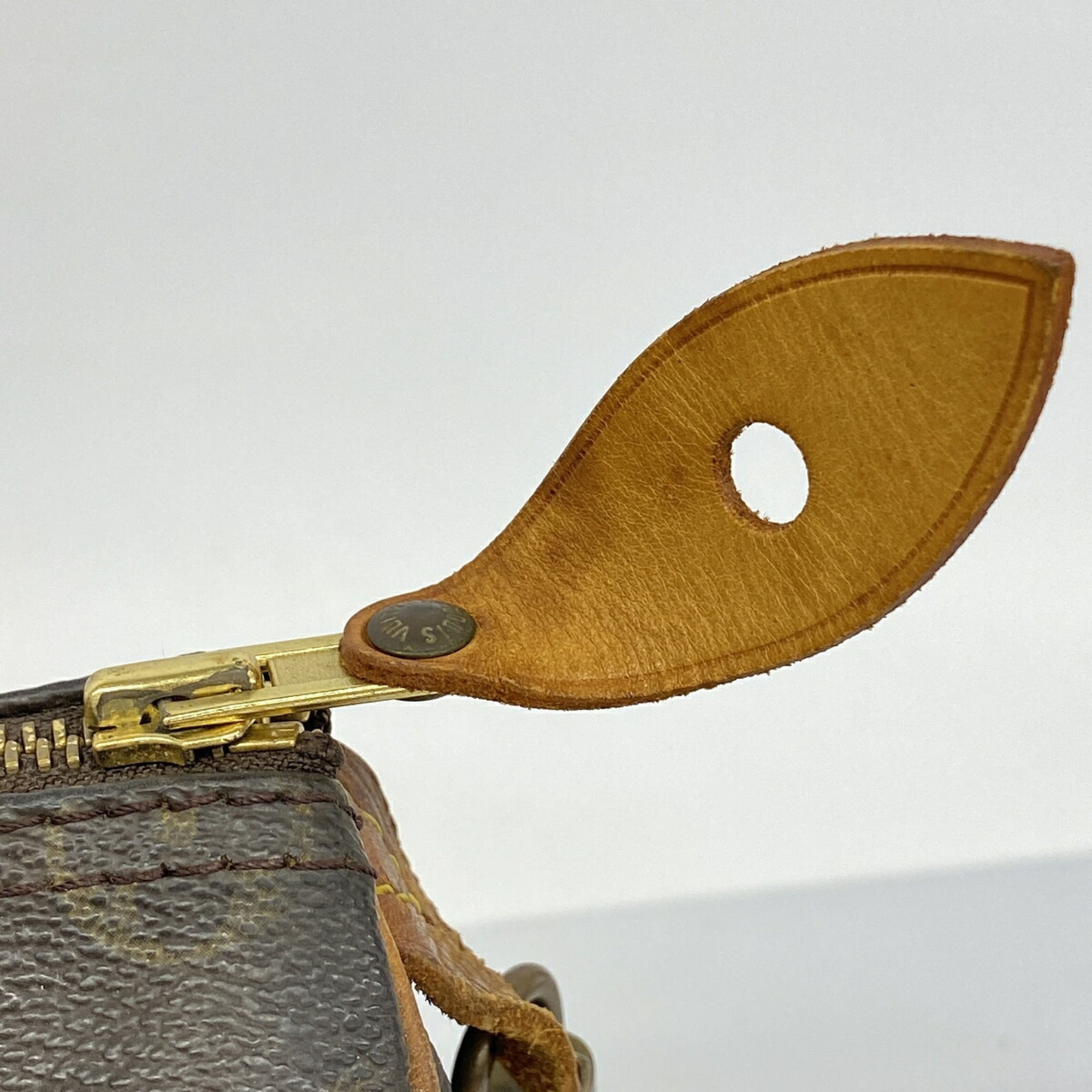 Louis Vuitton Brown Handbag (Pre-Owned)