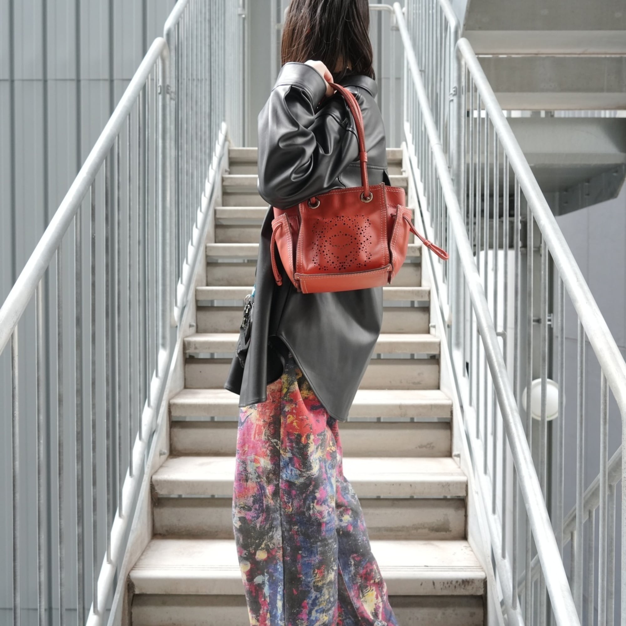 Loewe Orange Handbag (Pre-Owned)
