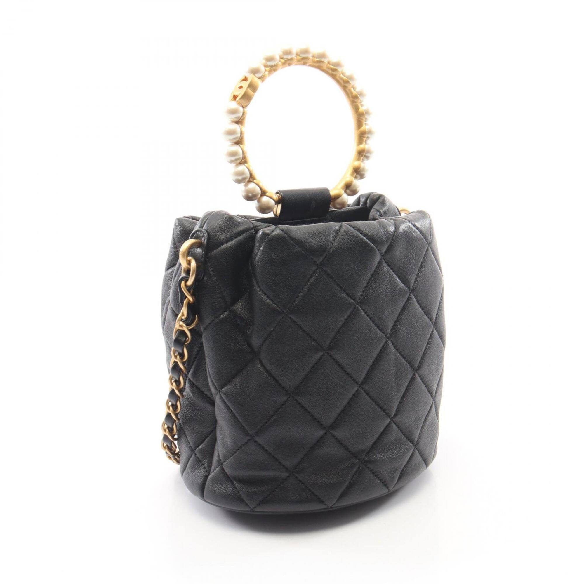 Chanel Black Leather Handbag Shoulder Bag (Pre-Owned)