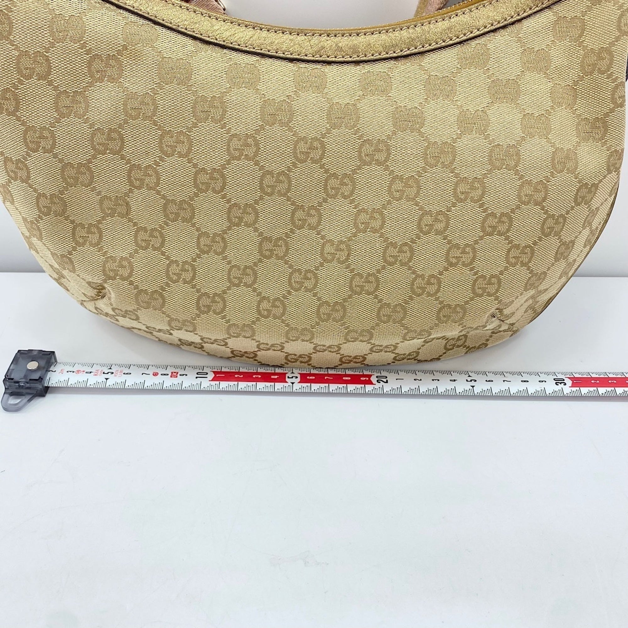 Gucci Beige Shoulder Bag (Pre-Owned)