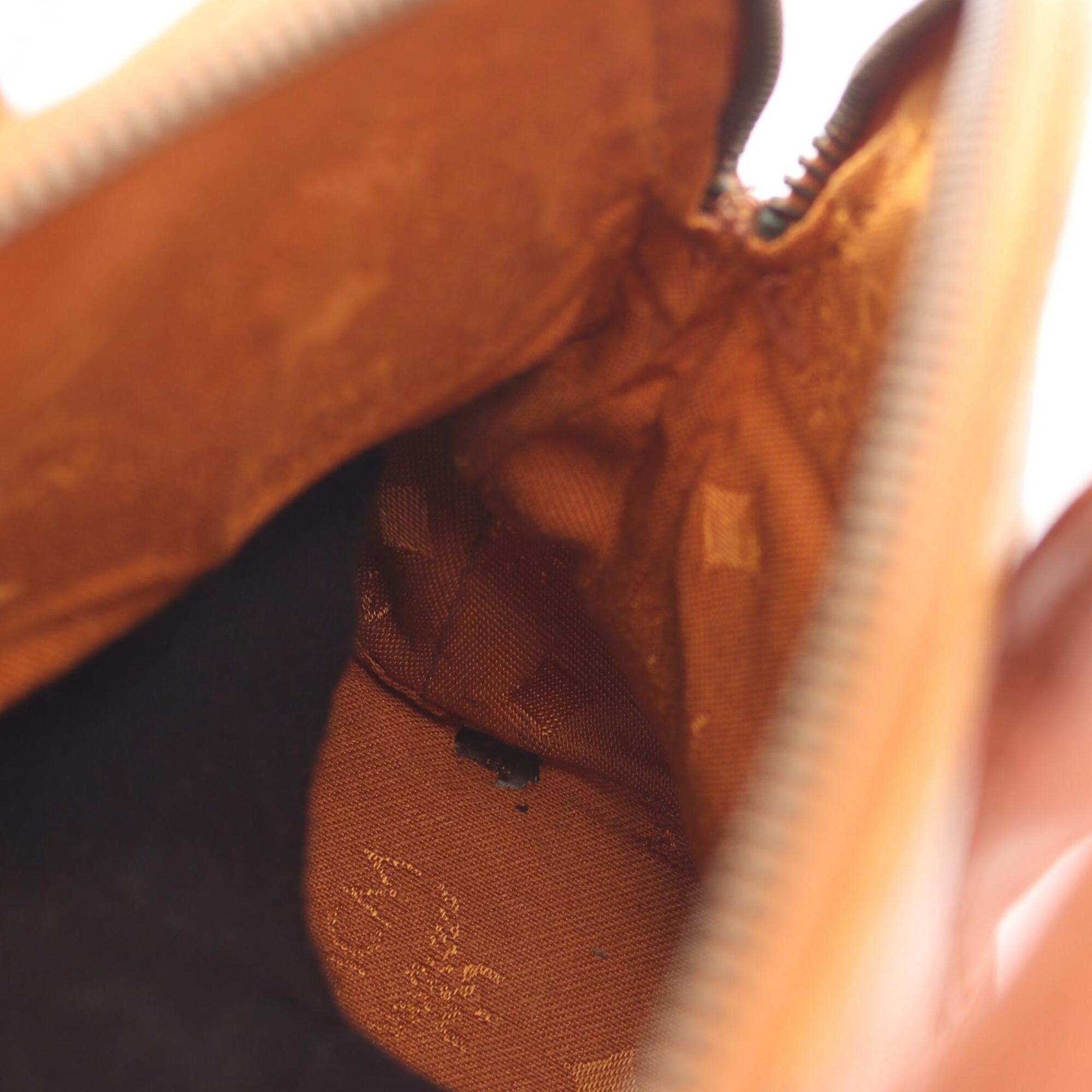 Mcm Brown Leather Handbag (Pre-Owned)