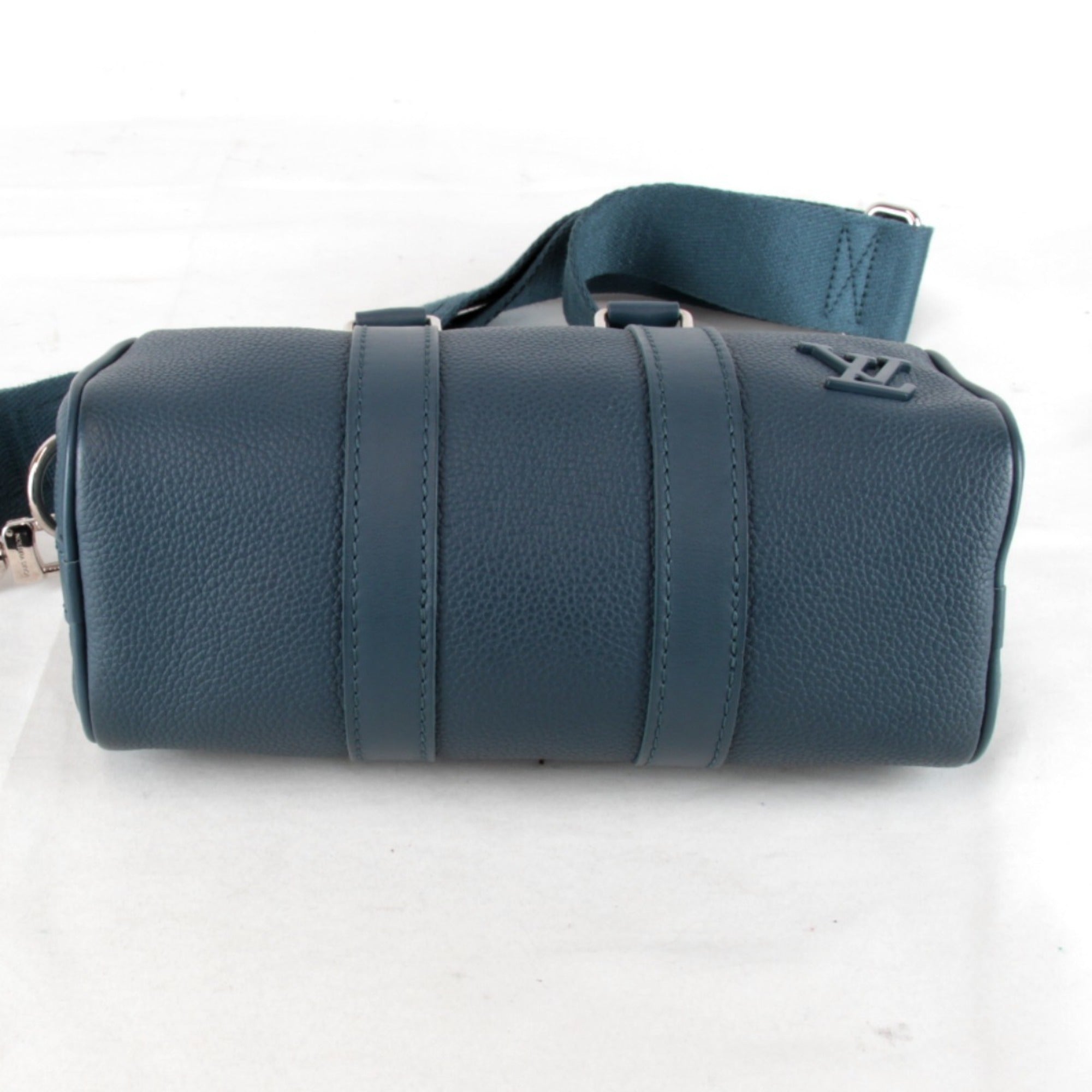 Louis Vuitton Blue Leather Handbag Shoulder Bag (Pre-Owned)