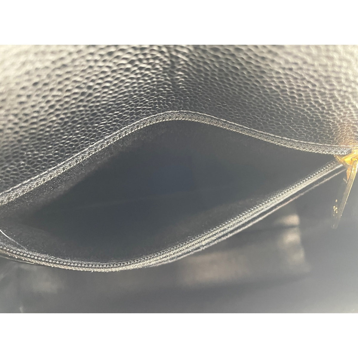 Chanel Black Shoulder Bag (Pre-Owned)