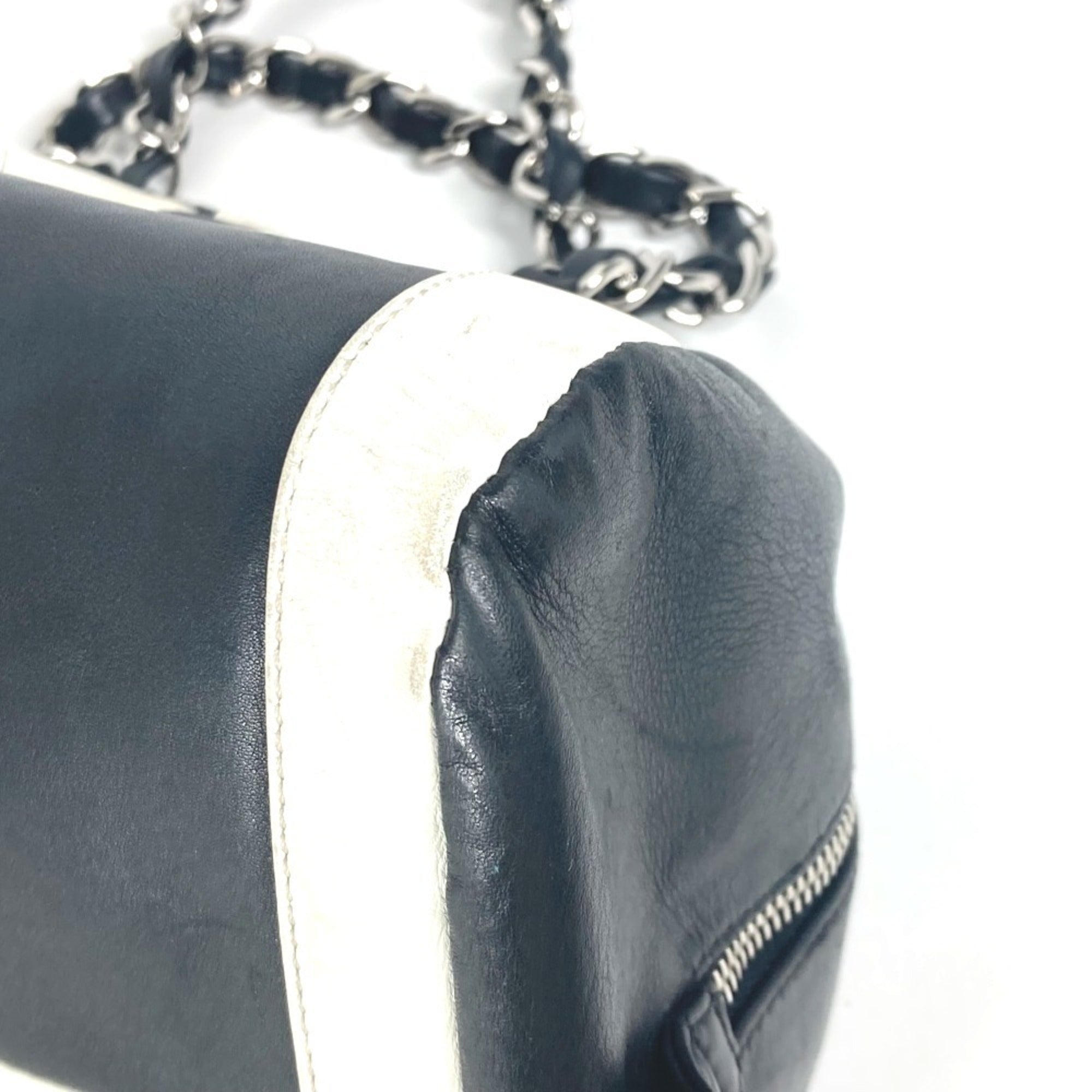 Chanel Black White Leather Boston Bag Shoulder Bag (Pre-Owned)