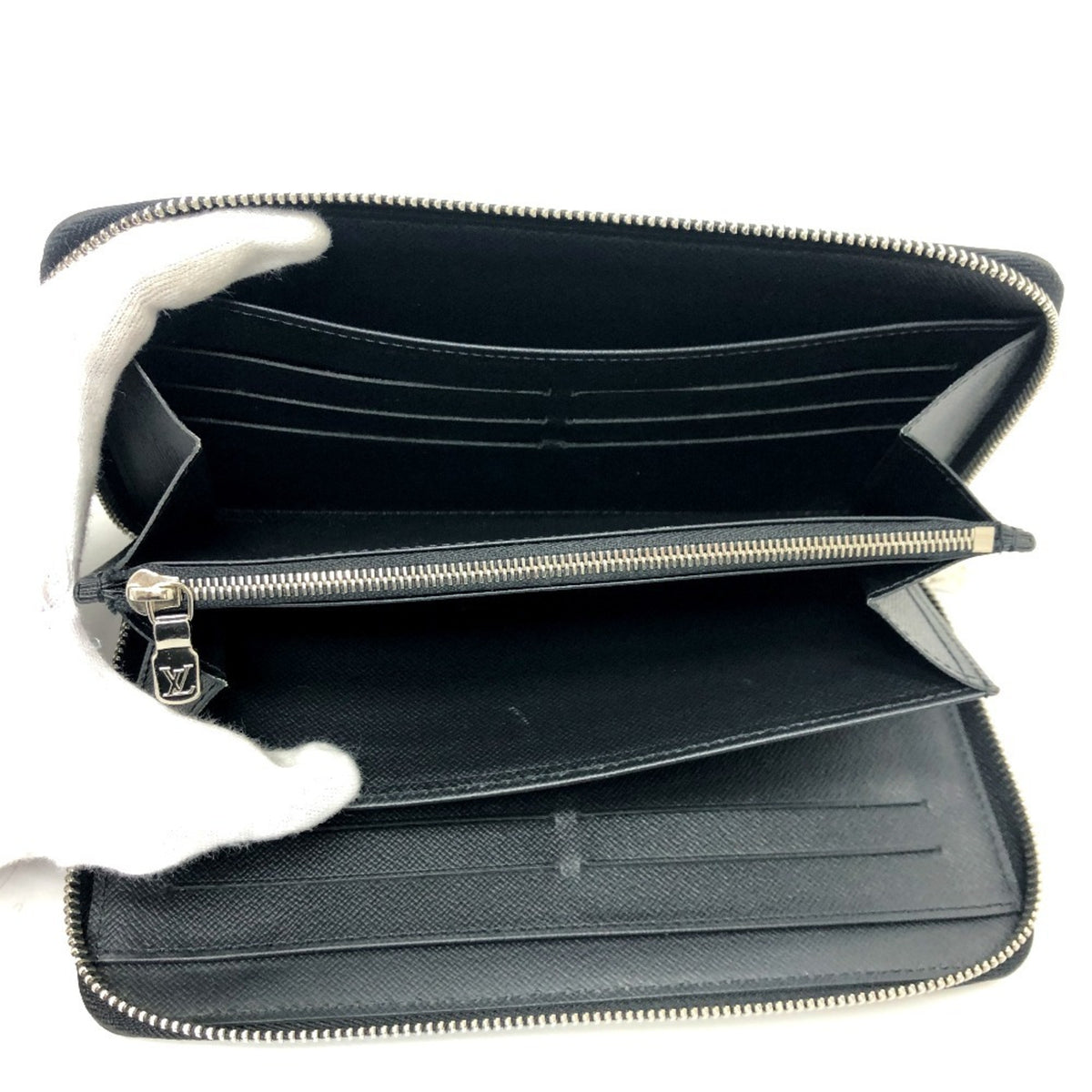Louis Vuitton Epi Black Epi Leather Long Wallet (Bi-Fold) (Pre-Owned)
