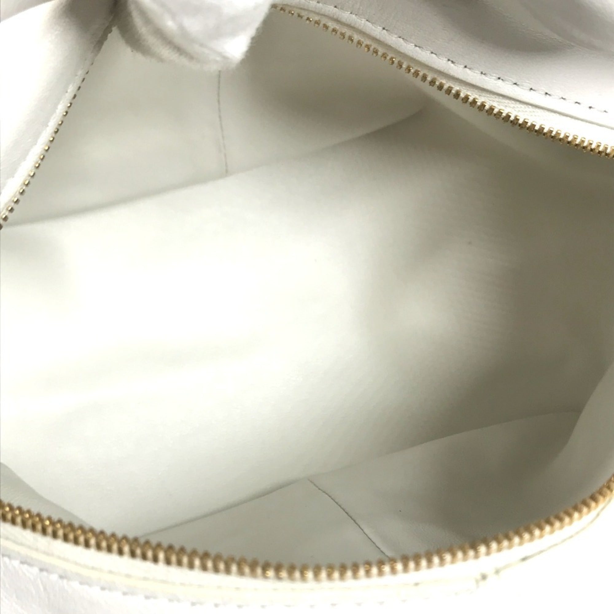 Bottega Veneta White Leather Handbag (Pre-Owned)
