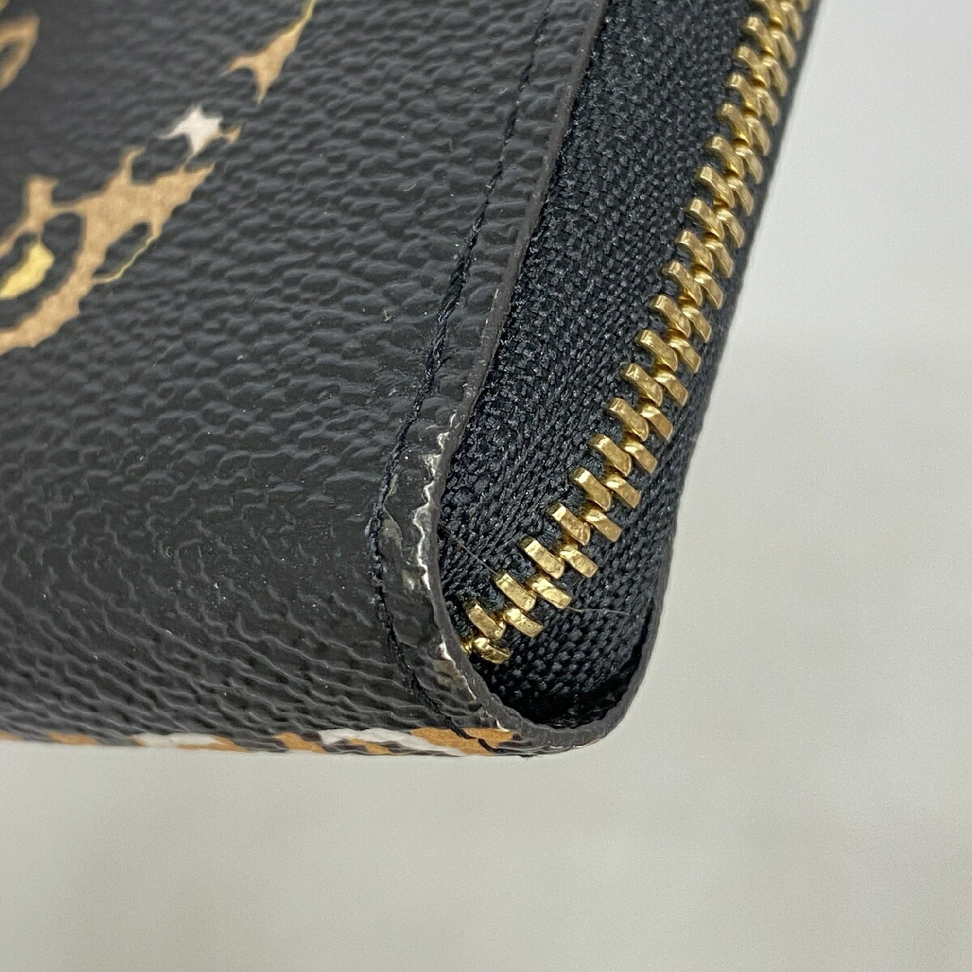 Louis Vuitton Noir Yellow Coin Purse/Coin Case (Pre-Owned)