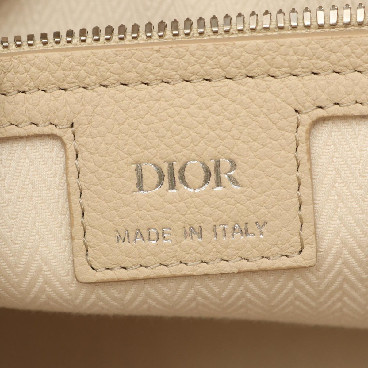 Christian Dior Beige Leather Tote Bag (Pre-Owned)