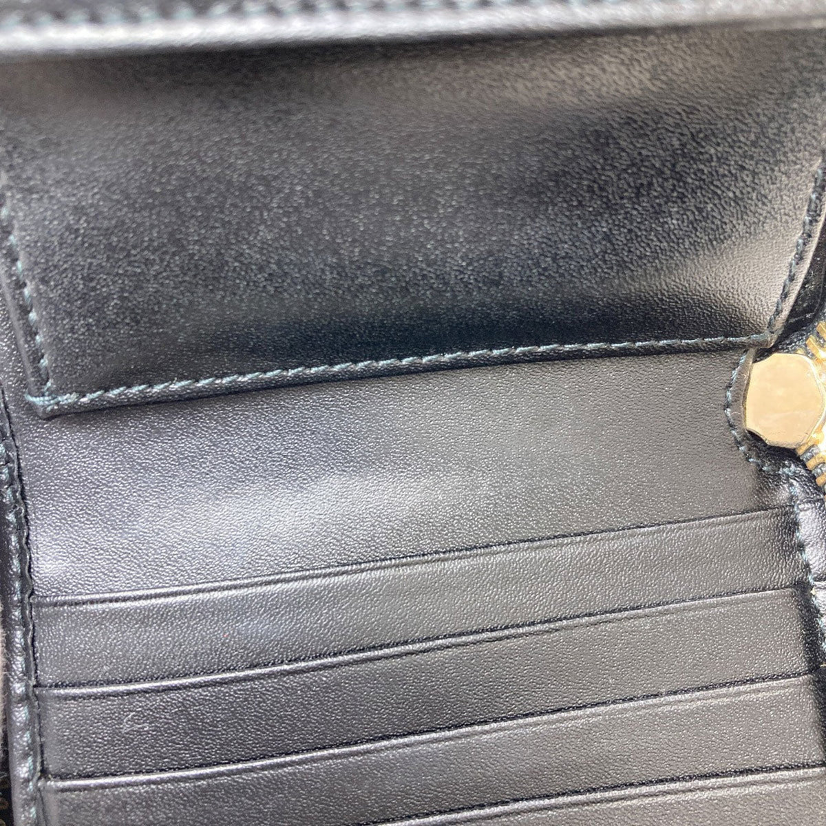 Salvatore Ferragamo Gancini Black Leather Wallet (Bi-Fold) (Pre-Owned)