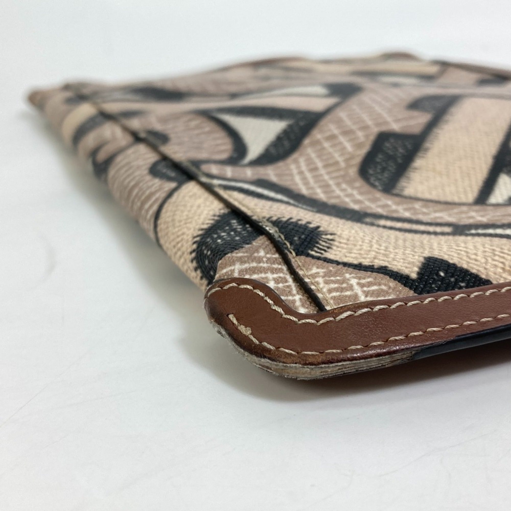 Burberry Brown Other Clutch Bag (Pre-Owned)