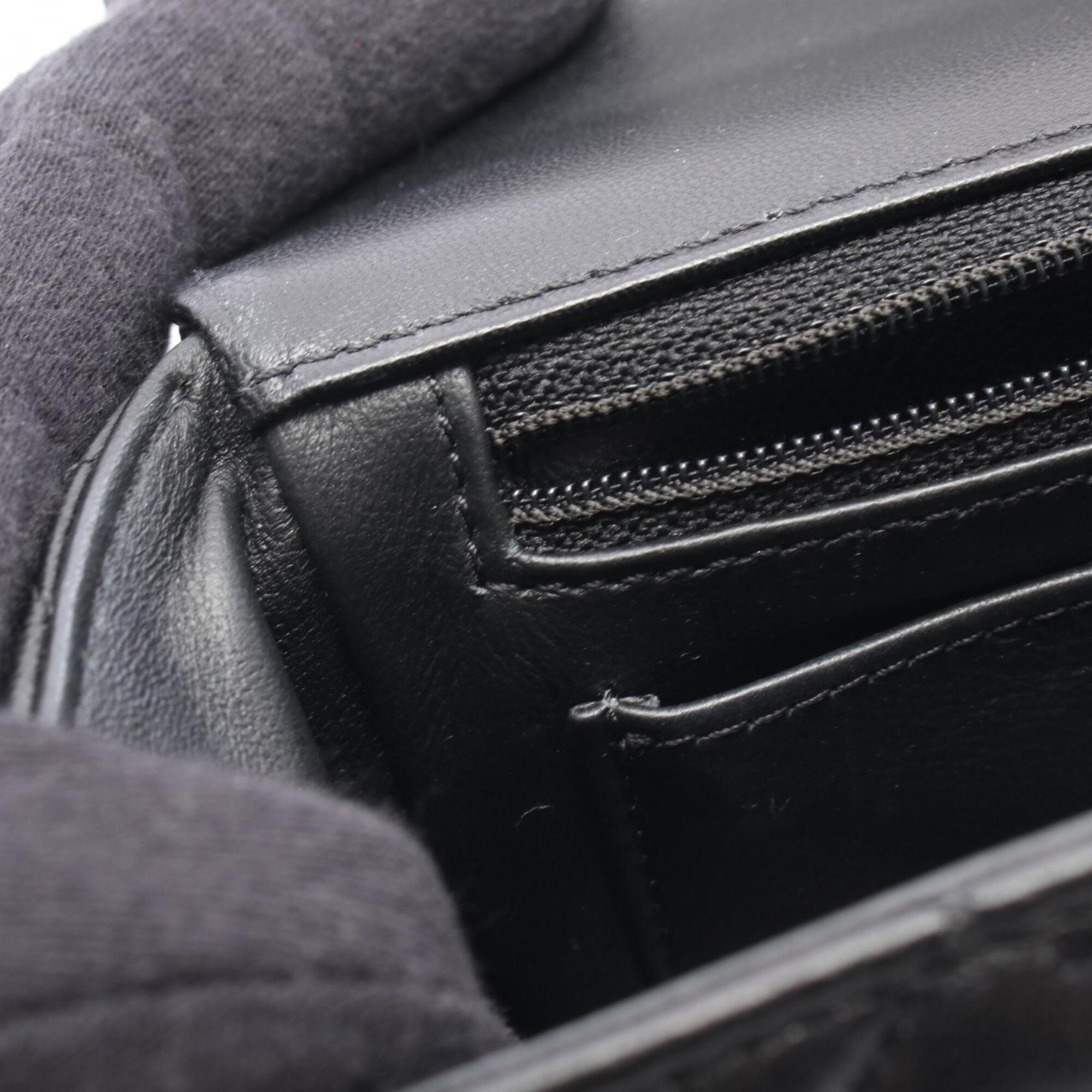 Chanel Black Leather Handbag Shoulder Bag (Pre-Owned)