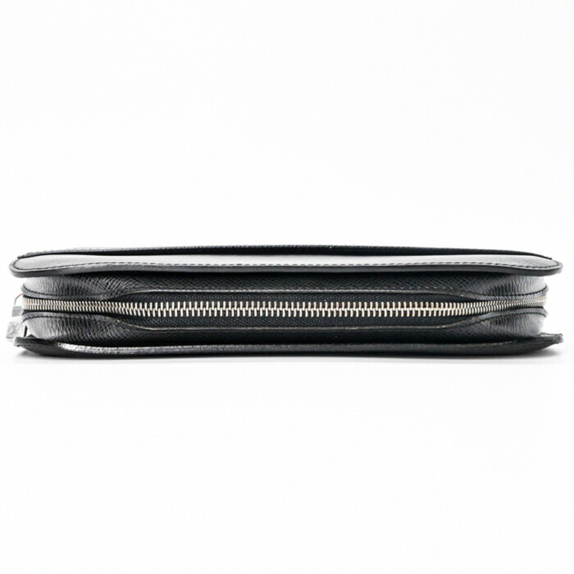 Louis Vuitton Ardoise Black Taiga Leather Clutch Bag (Pre-Owned)