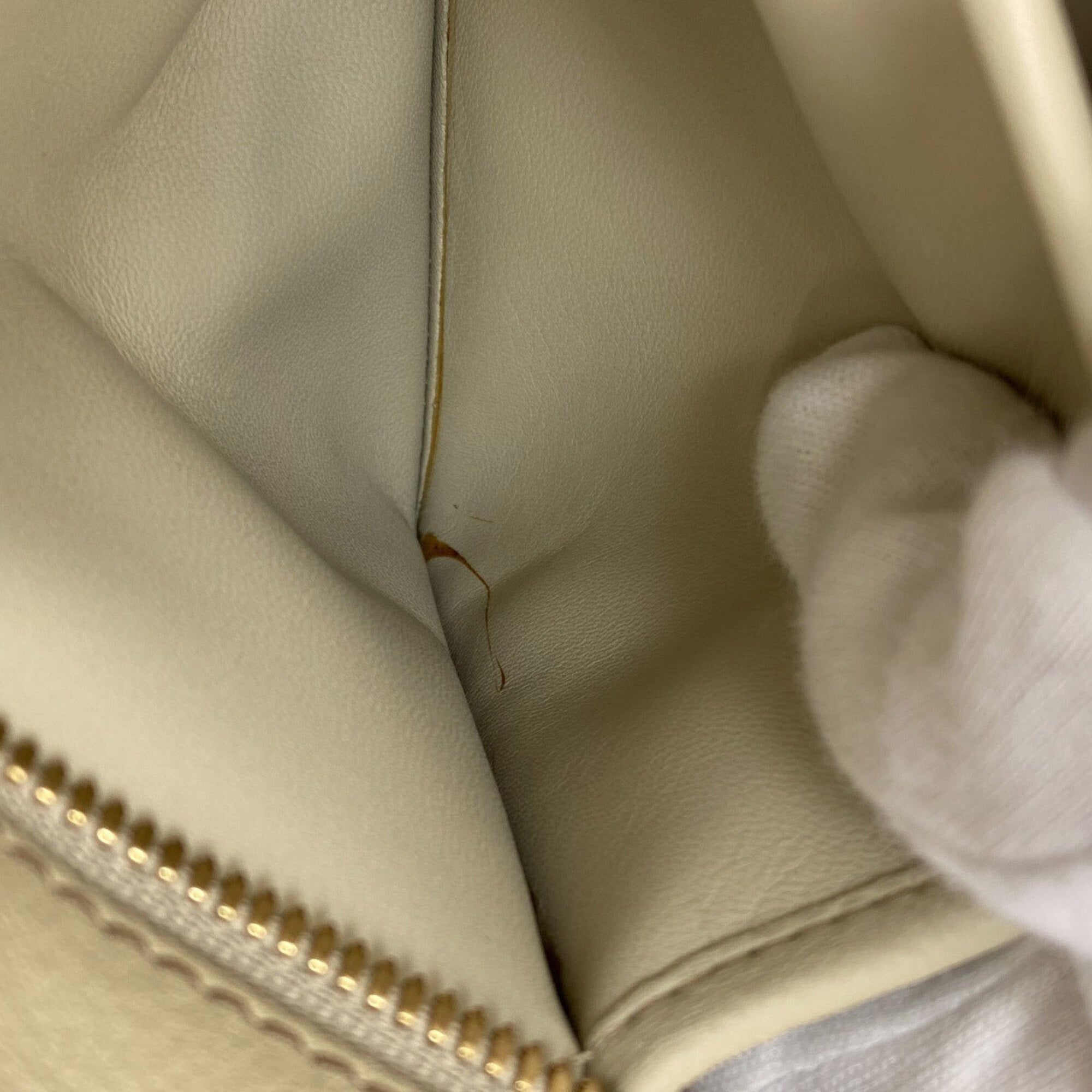 Loewe Beige Leather Handbag (Pre-Owned)