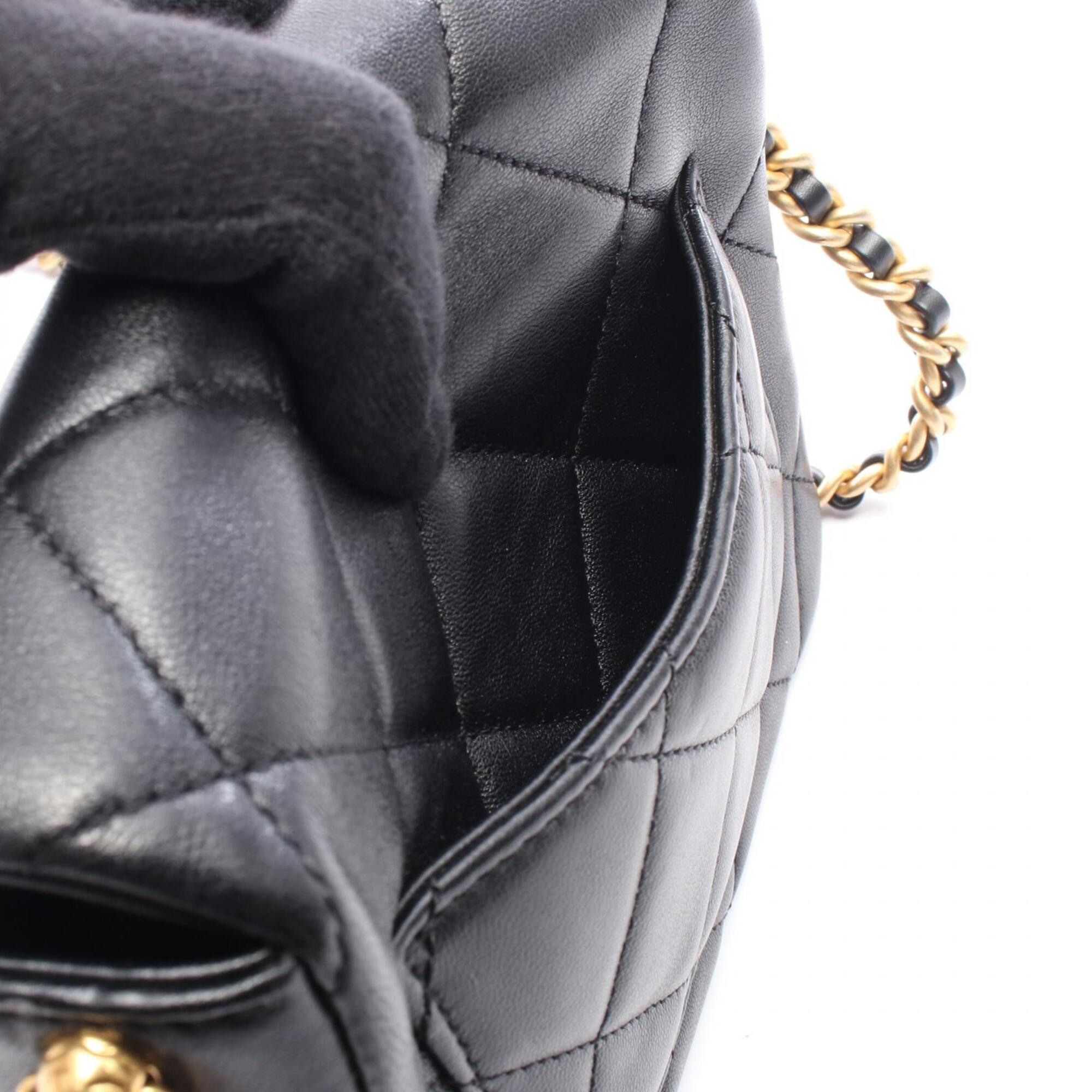 Chanel Black Leather Handbag Shoulder Bag (Pre-Owned)
