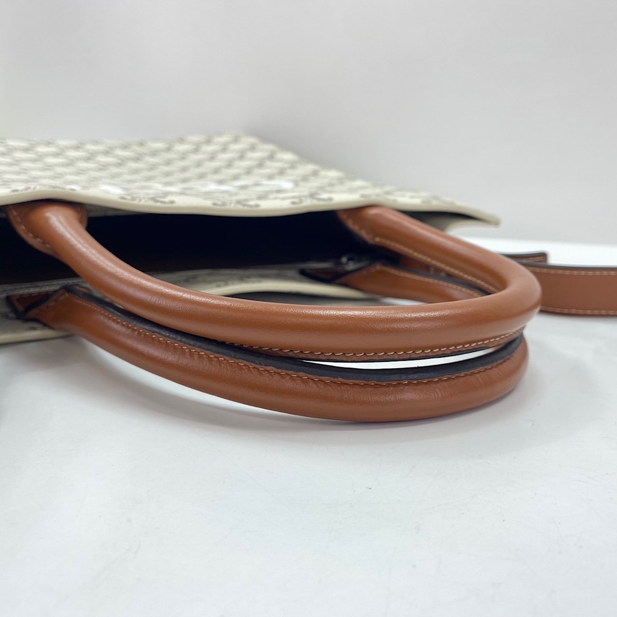 Celine White Handbag Shoulder Bag Tote Bag (Pre-Owned)
