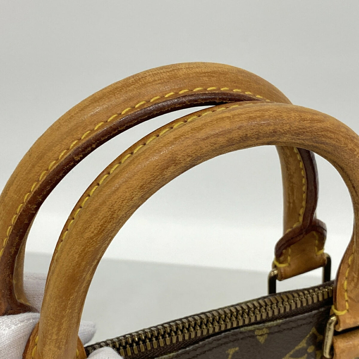 Louis Vuitton Brown Handbag (Pre-Owned)