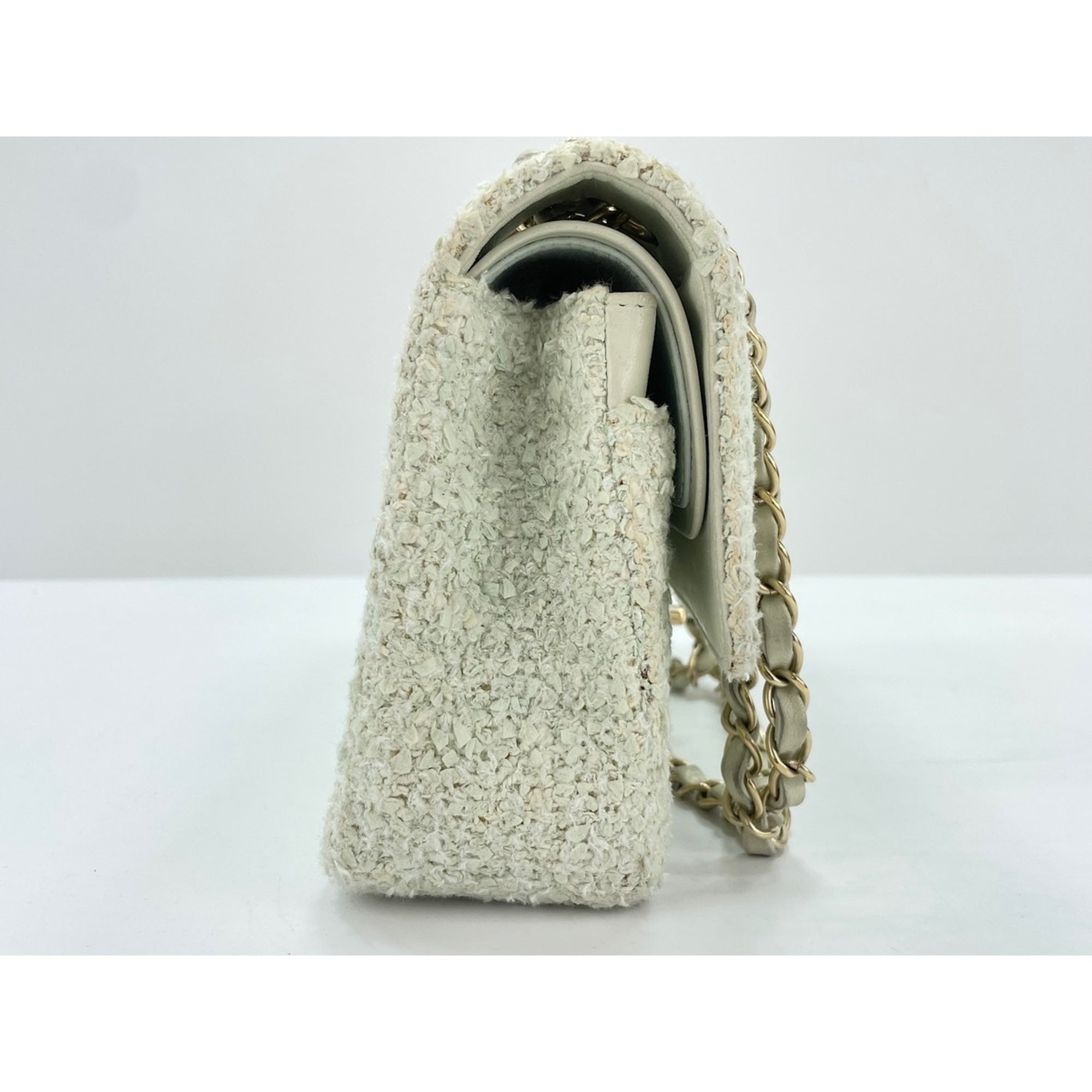 Chanel Blue Shoulder Bag (Pre-Owned)