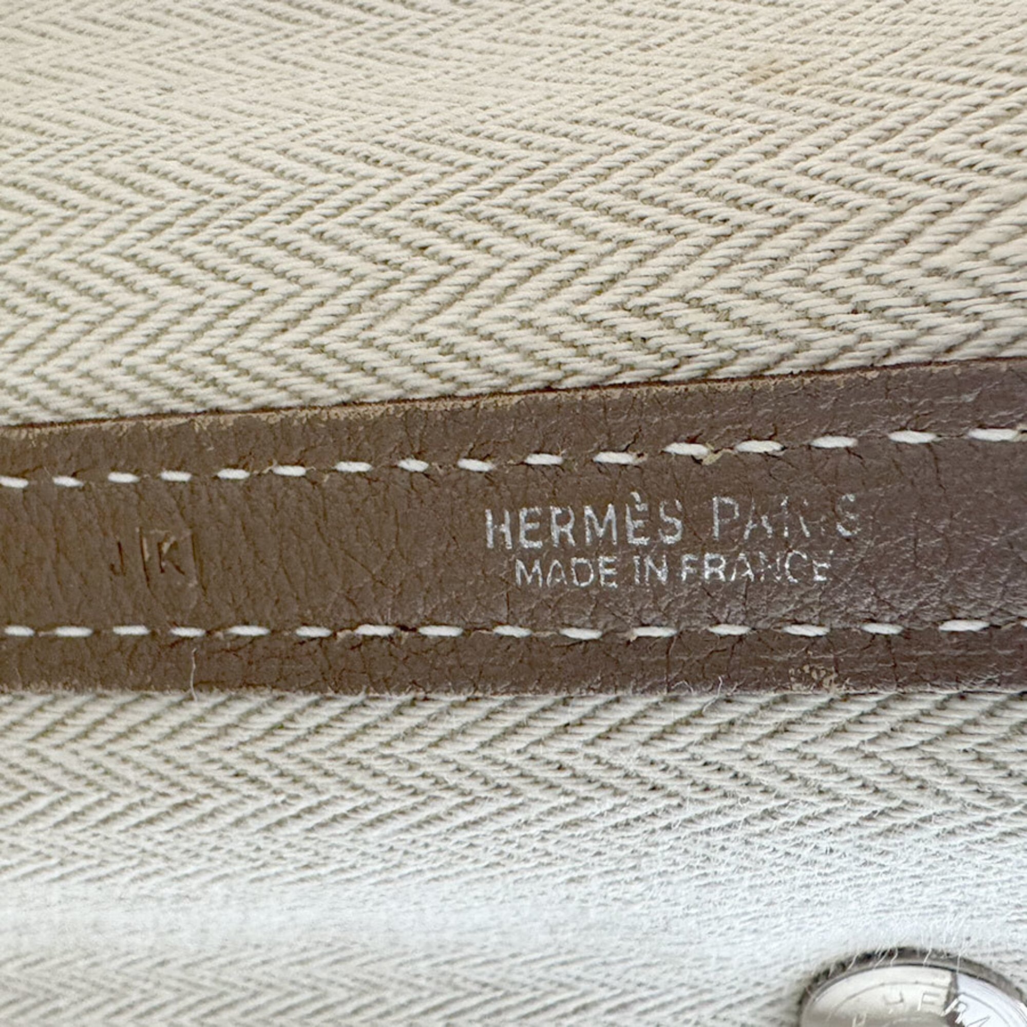 Hermes Etoupe Gray Negonda Leather Handbag (Pre-Owned)