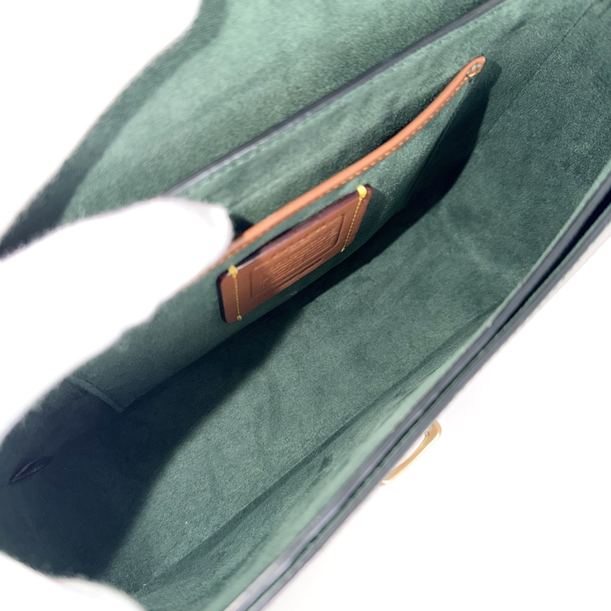 Coach Green Leather Shoulder Bag (Pre-Owned)
