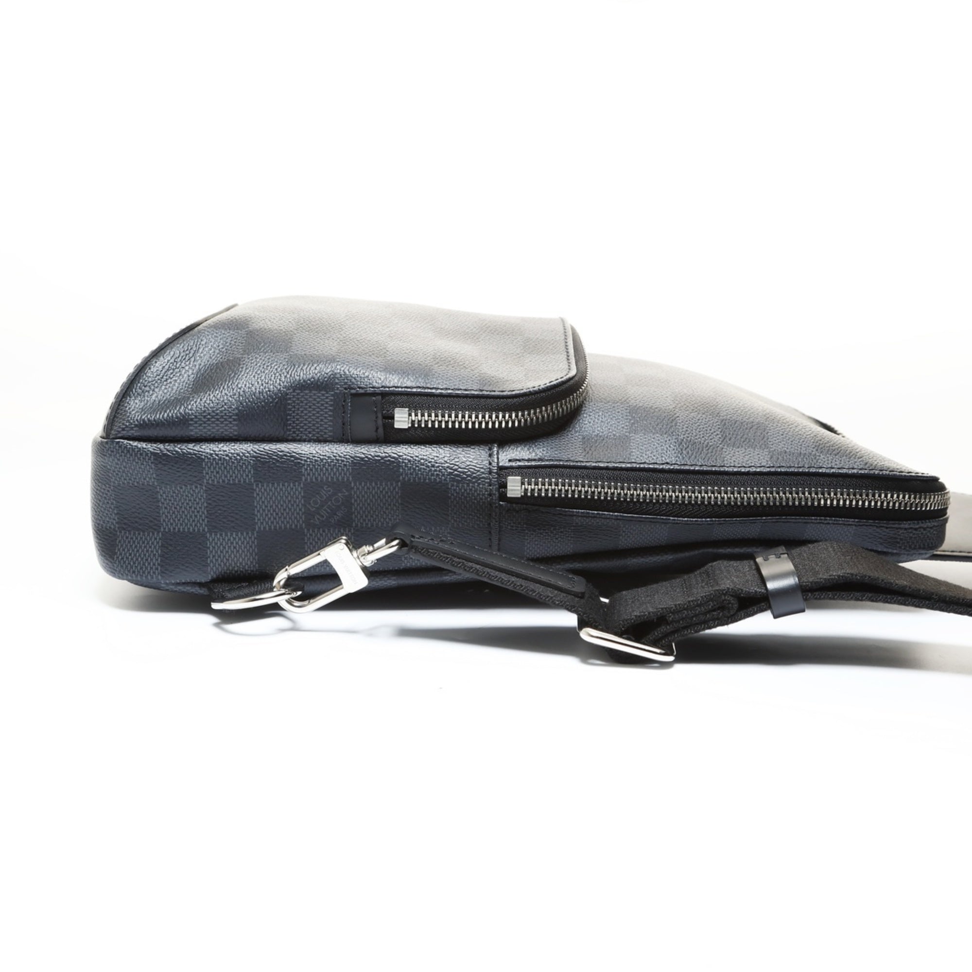Louis Vuitton Damier Graphite Black Damier Graphite Shoulder Bag (Pre-Owned)