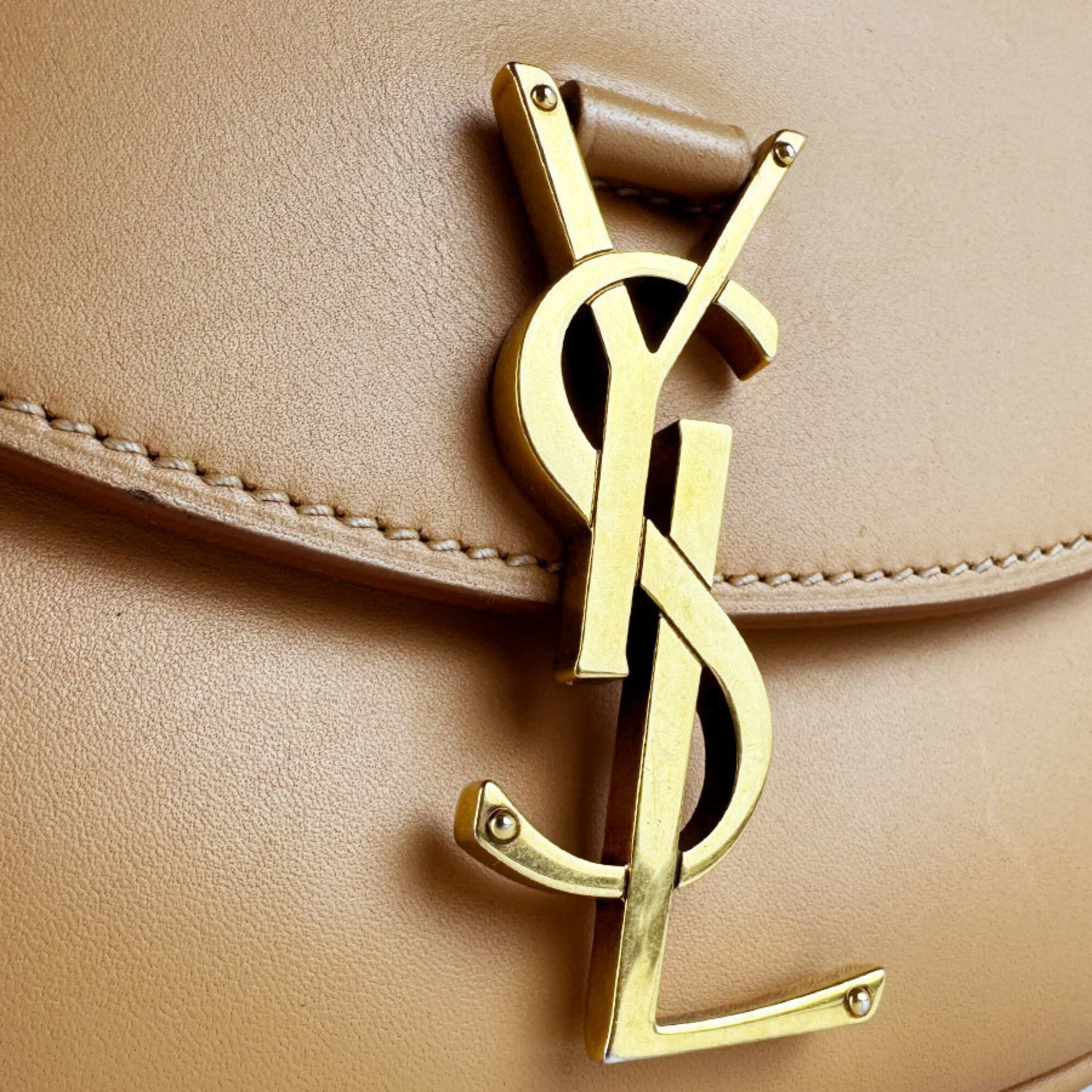 Saint Laurent Beige Leather Shoulder Bag (Pre-Owned)