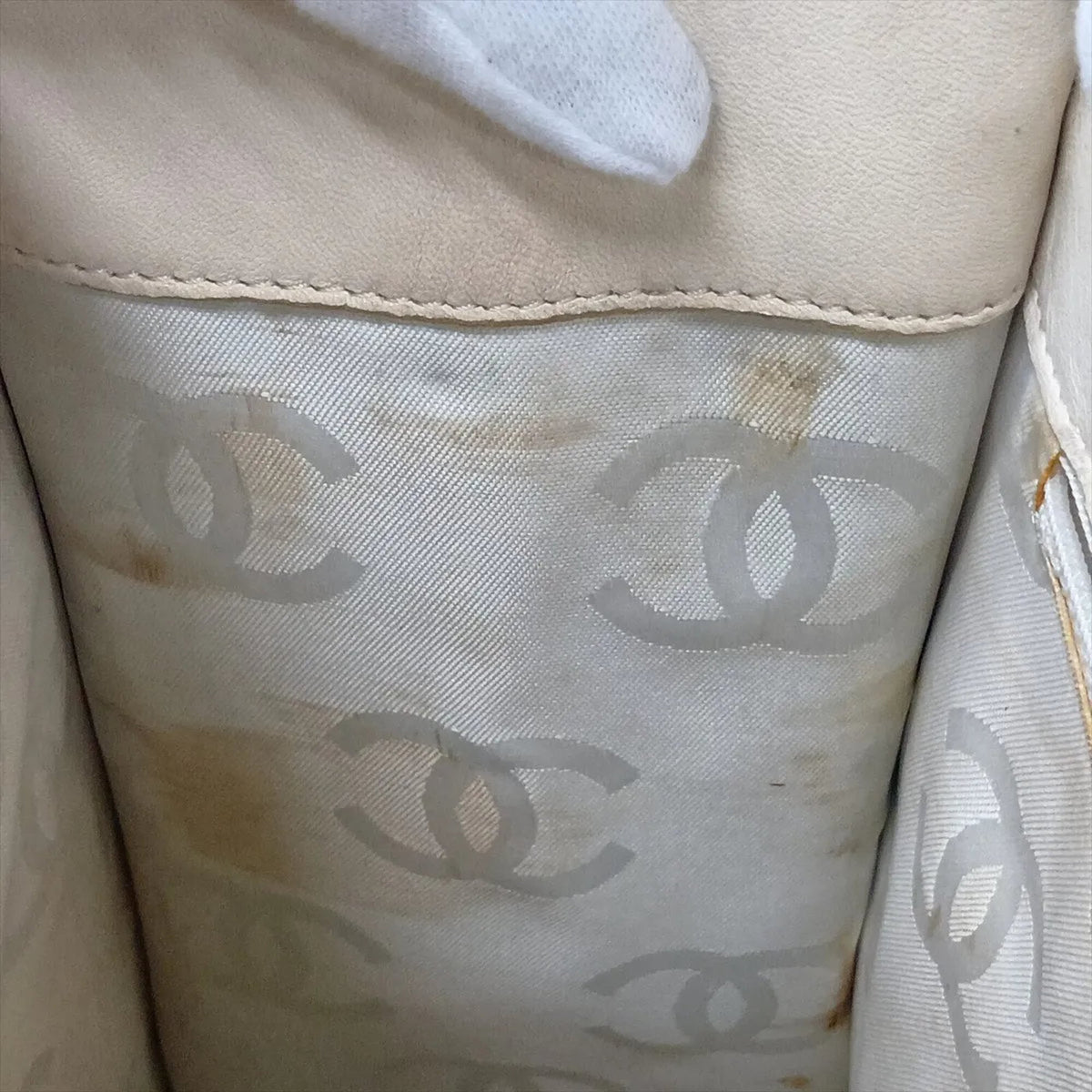 Chanel Beige Leather Shoulder Bag Tote Bag (Pre-Owned)