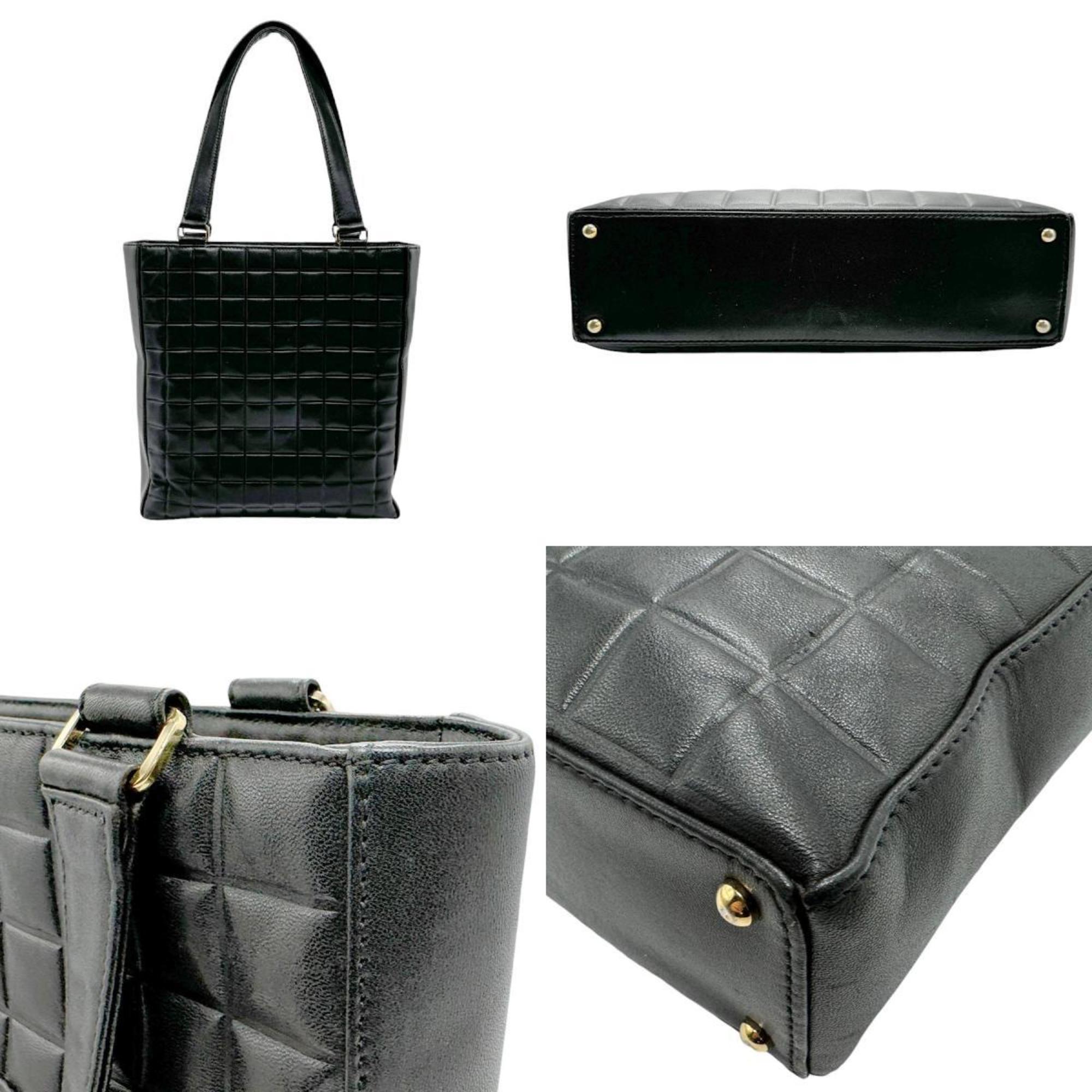 Chanel Black Leather Handbag (Pre-Owned)