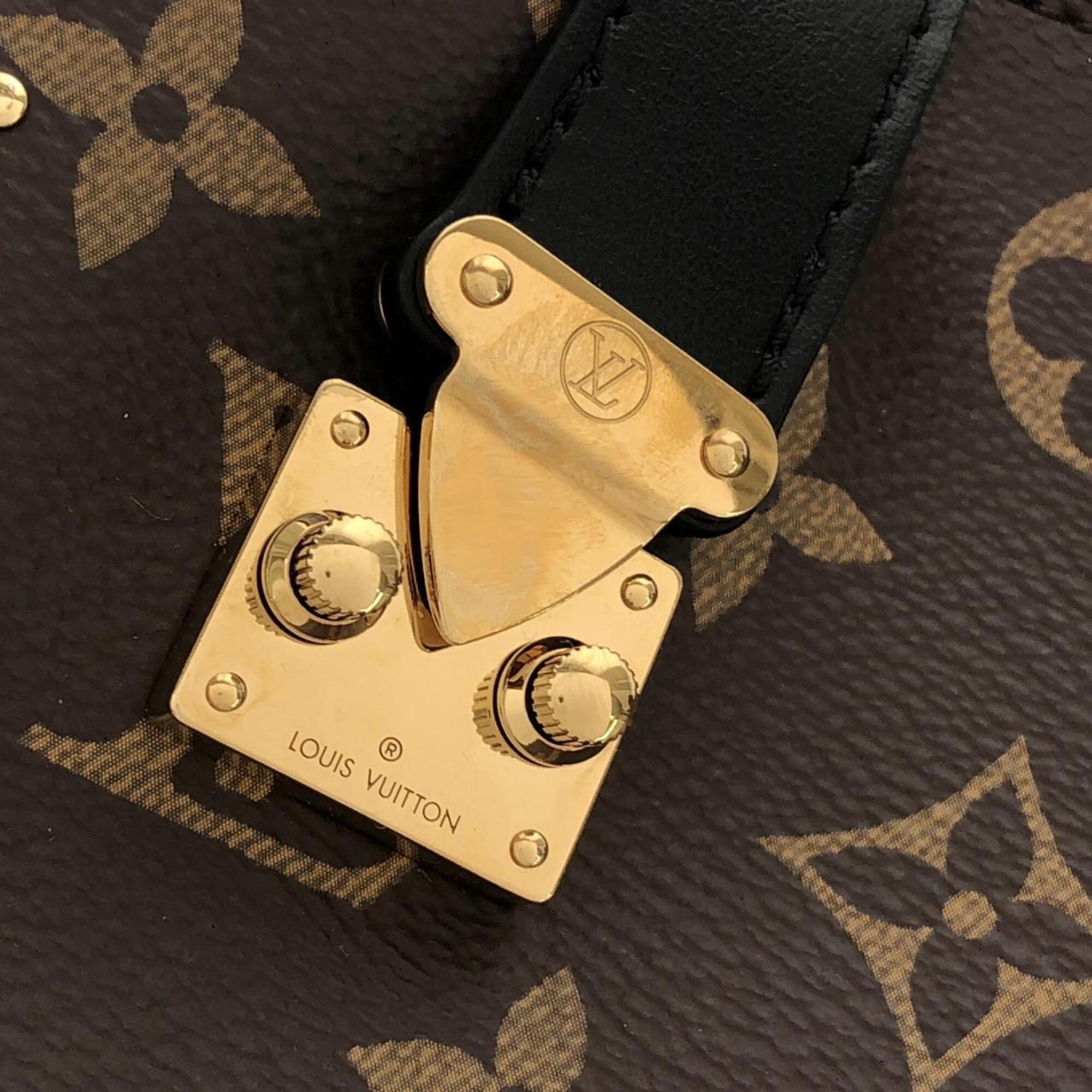 Louis Vuitton Marron Coated Canvas Shoulder Bag (Pre-Owned)