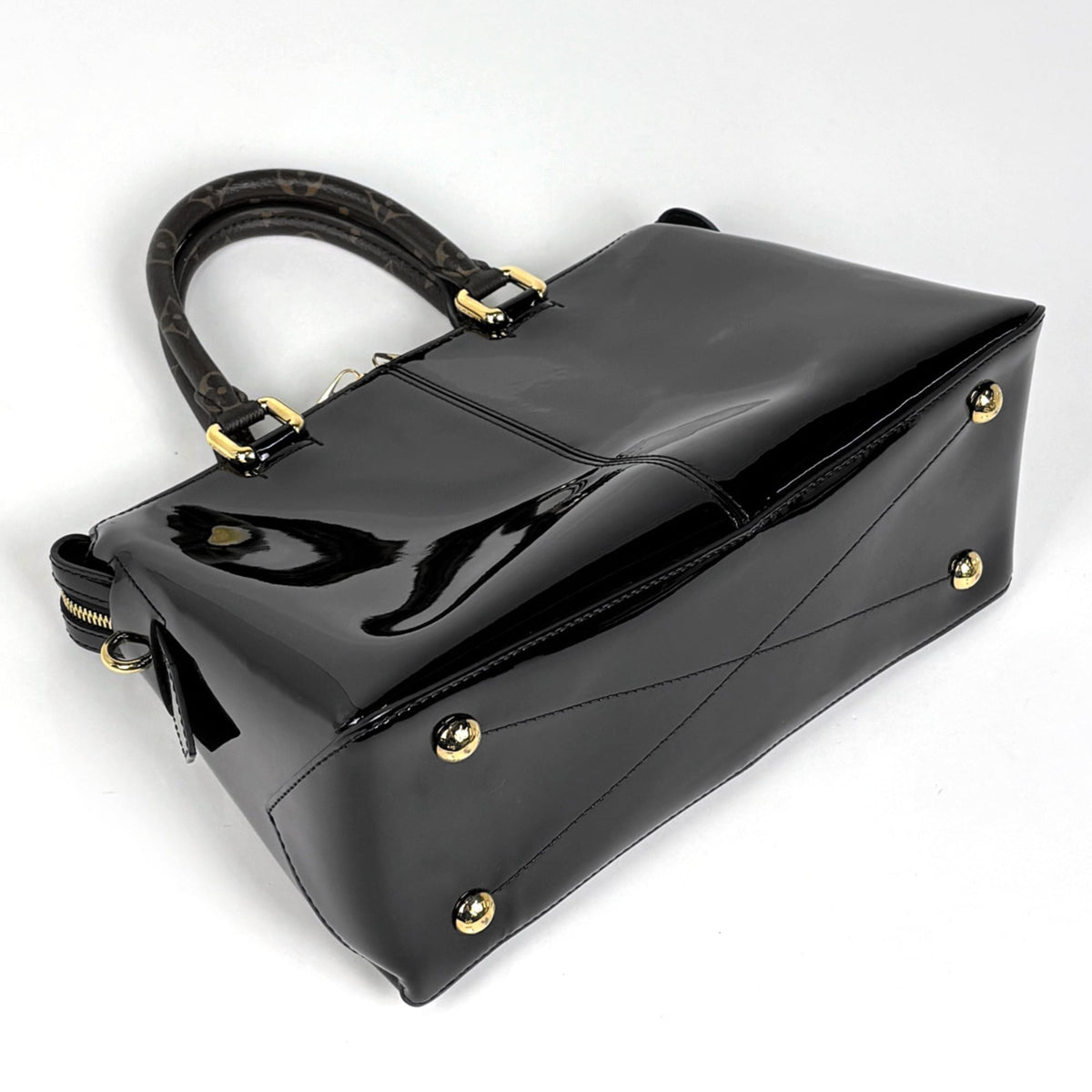 Louis Vuitton Vernis Black Vernis Patent Leather Handbag (Pre-Owned)
