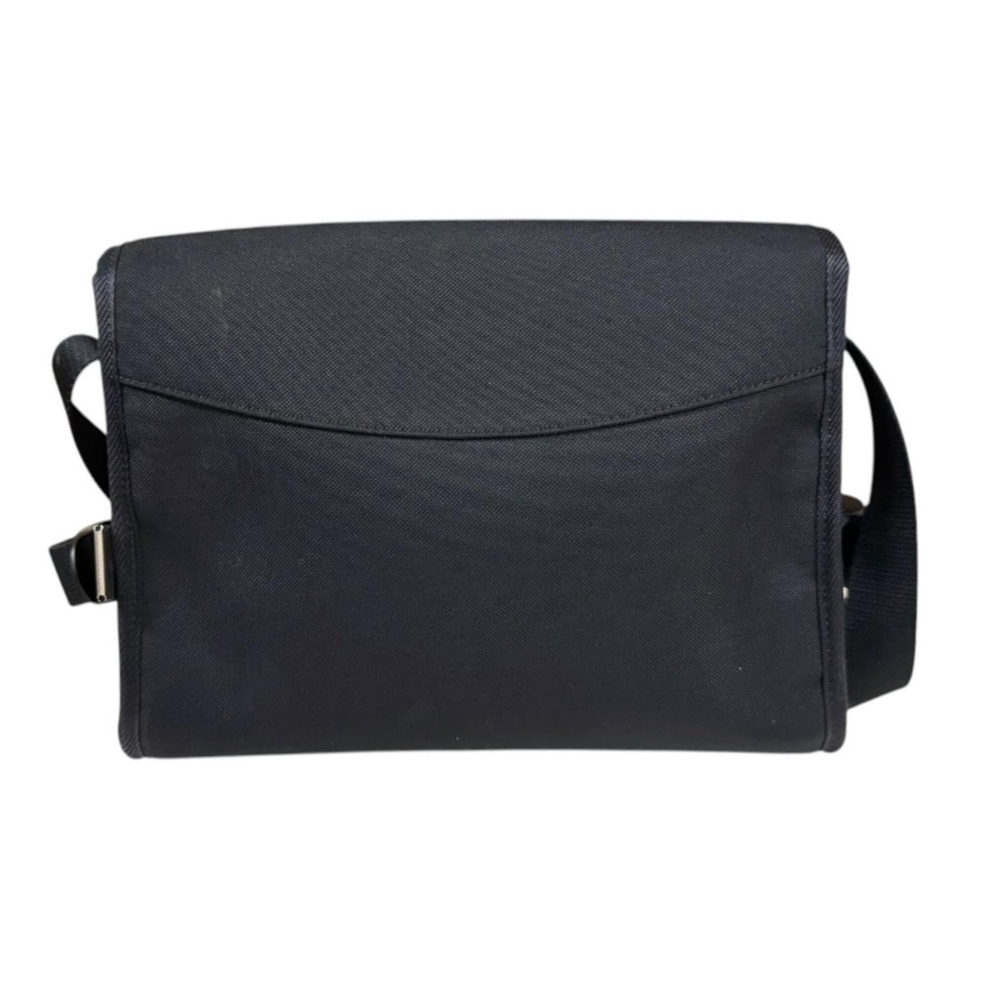 Celine Black Nylon Messenger Bag Shoulder Bag (Pre-Owned)