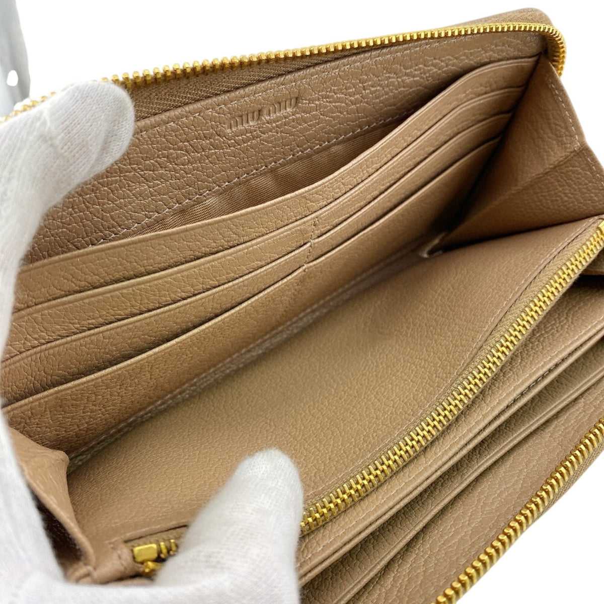 Miu Miu Beige Beige Gold Leather (Pre-Owned)