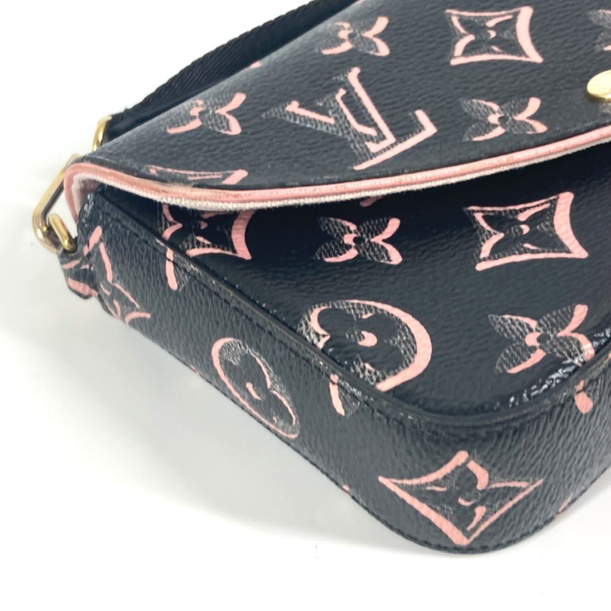 Louis Vuitton Black Pink Coated Canvas Pochette Shoulder Bag (Pre-Owned)