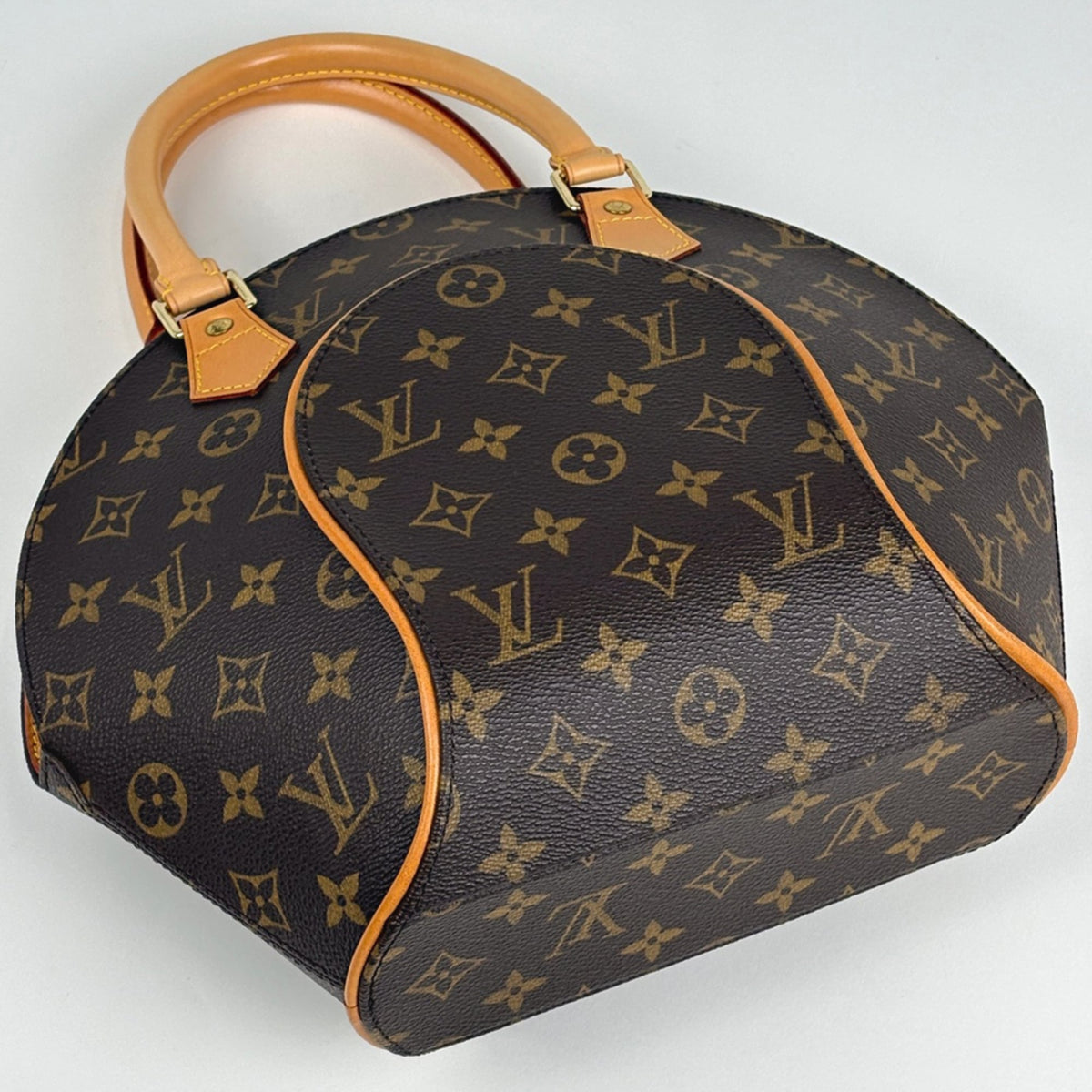 Louis Vuitton Brown Monogram Handbag (Pre-Owned)