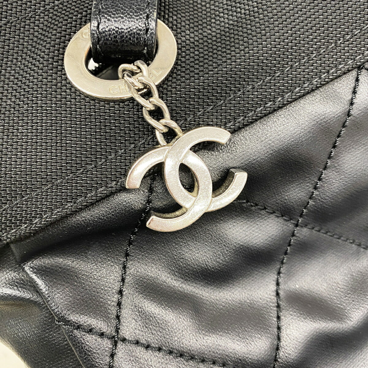 Chanel Black Canvas Tote Bag (Pre-Owned)